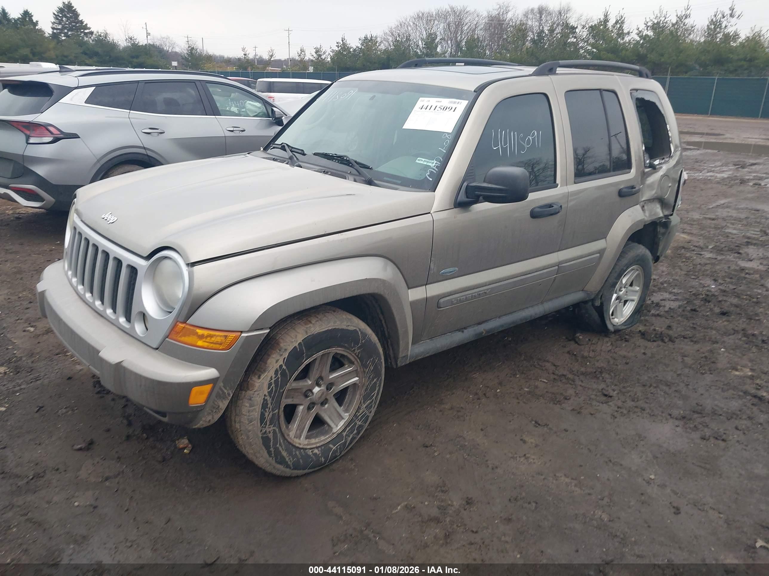 JEEP LIBERTY image 2