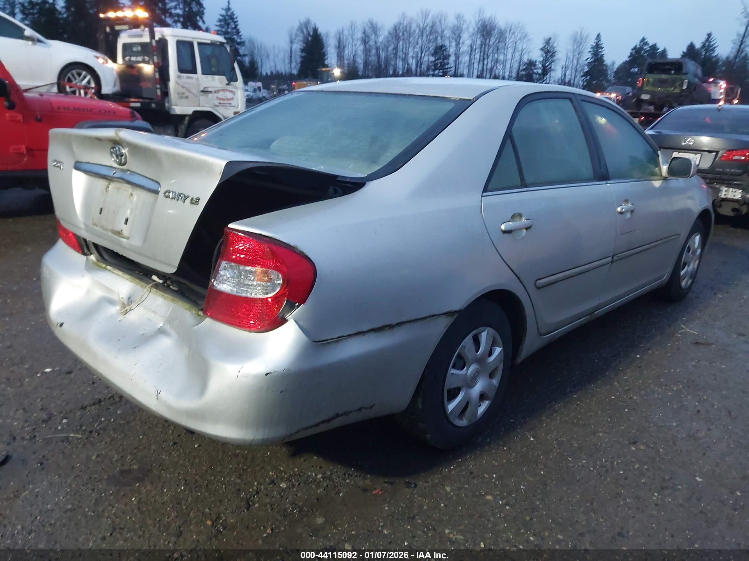 TOYOTA CAMRY image 4