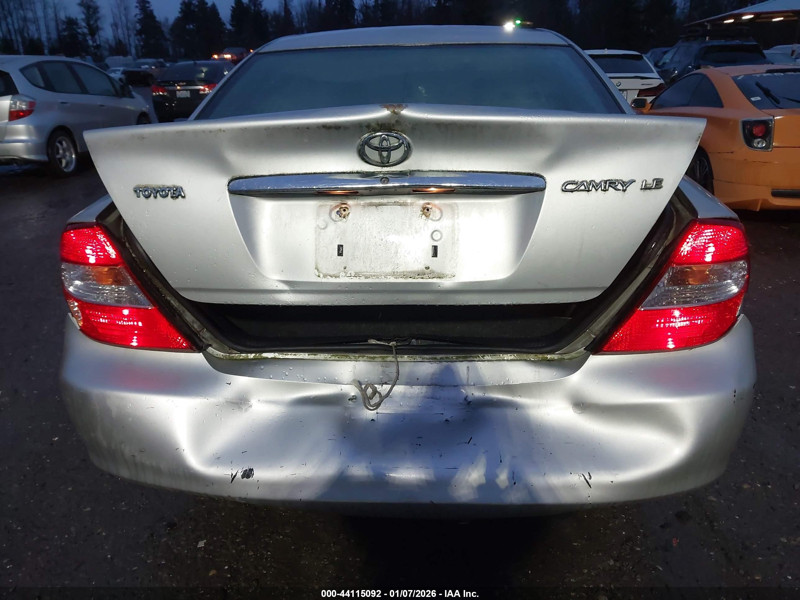 TOYOTA CAMRY image 6