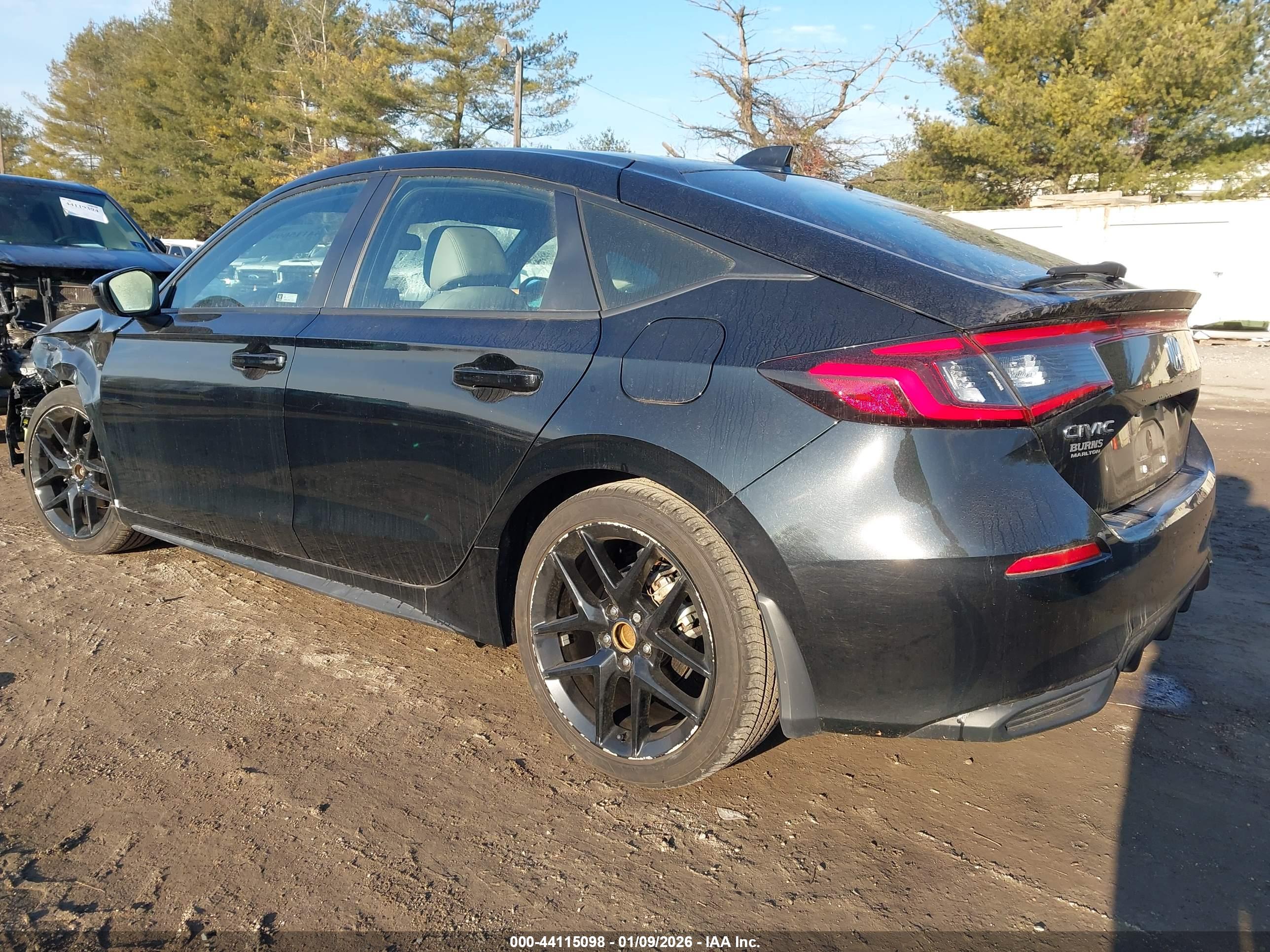 HONDA CIVIC image 3