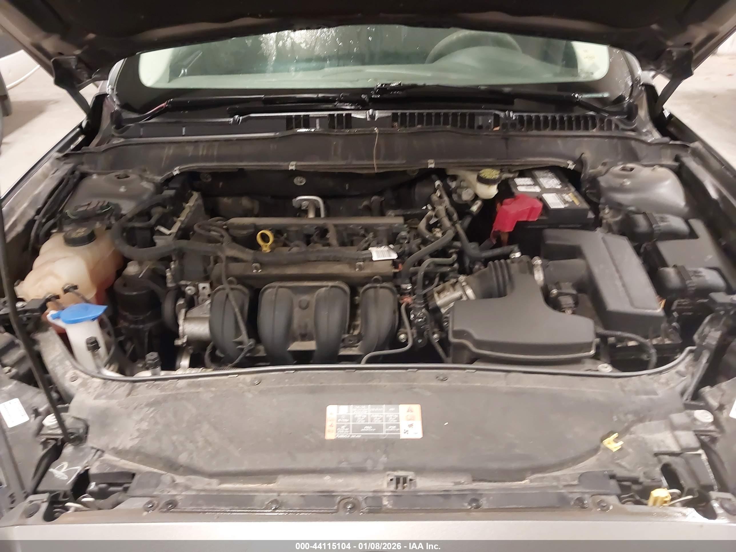 FORD FUSION image 10