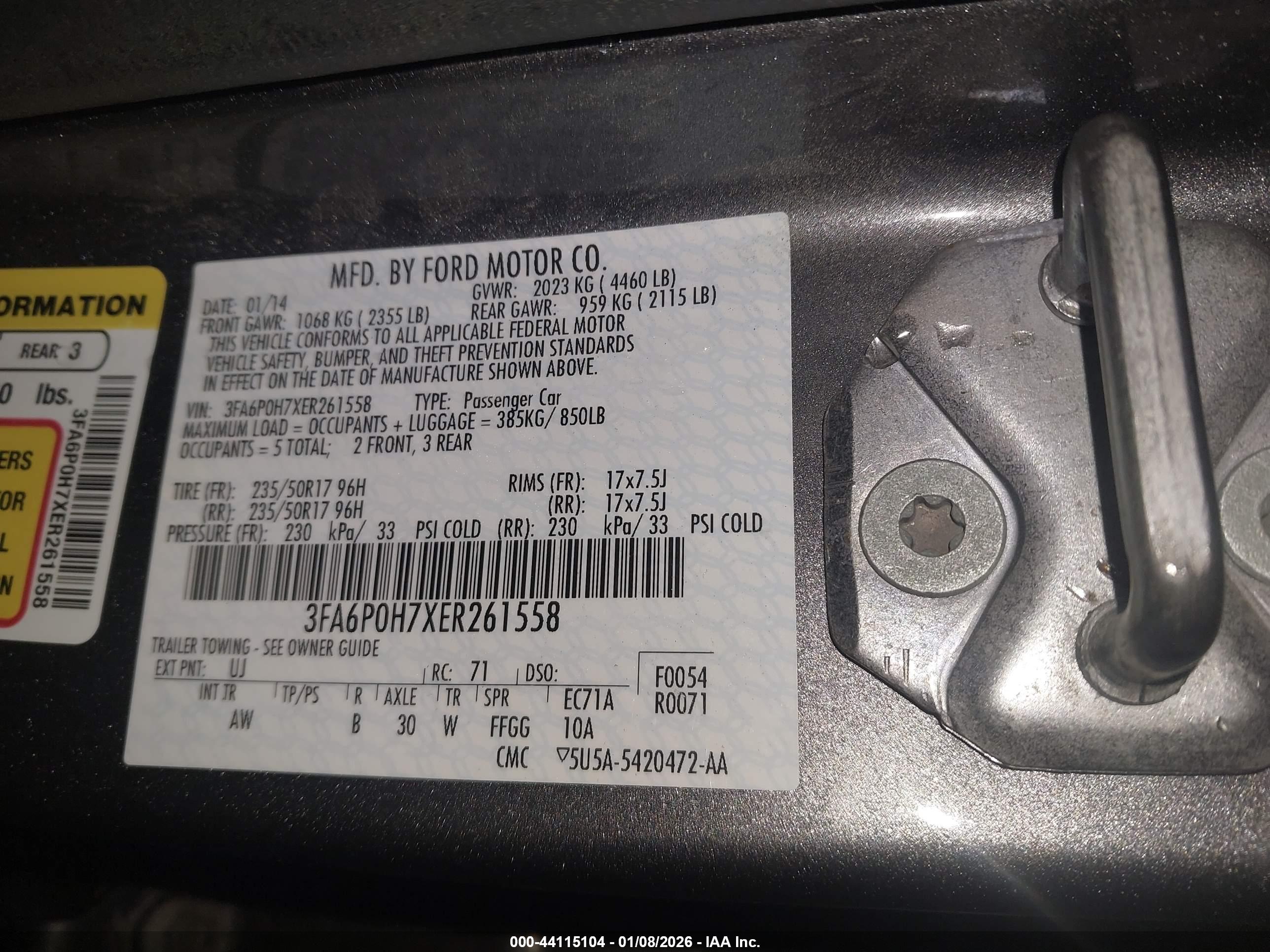 FORD FUSION image 9