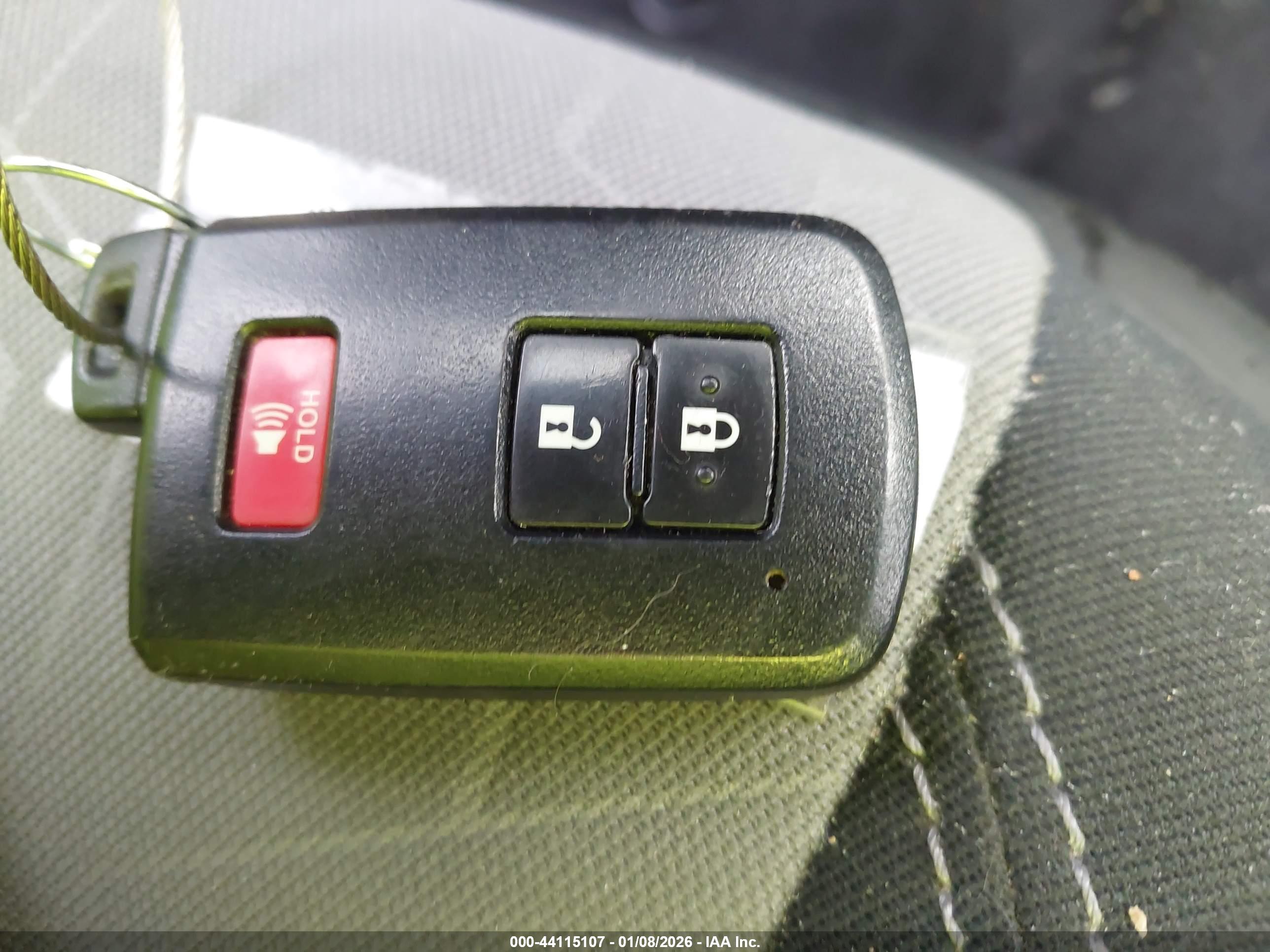 TOYOTA TACOMA image 11