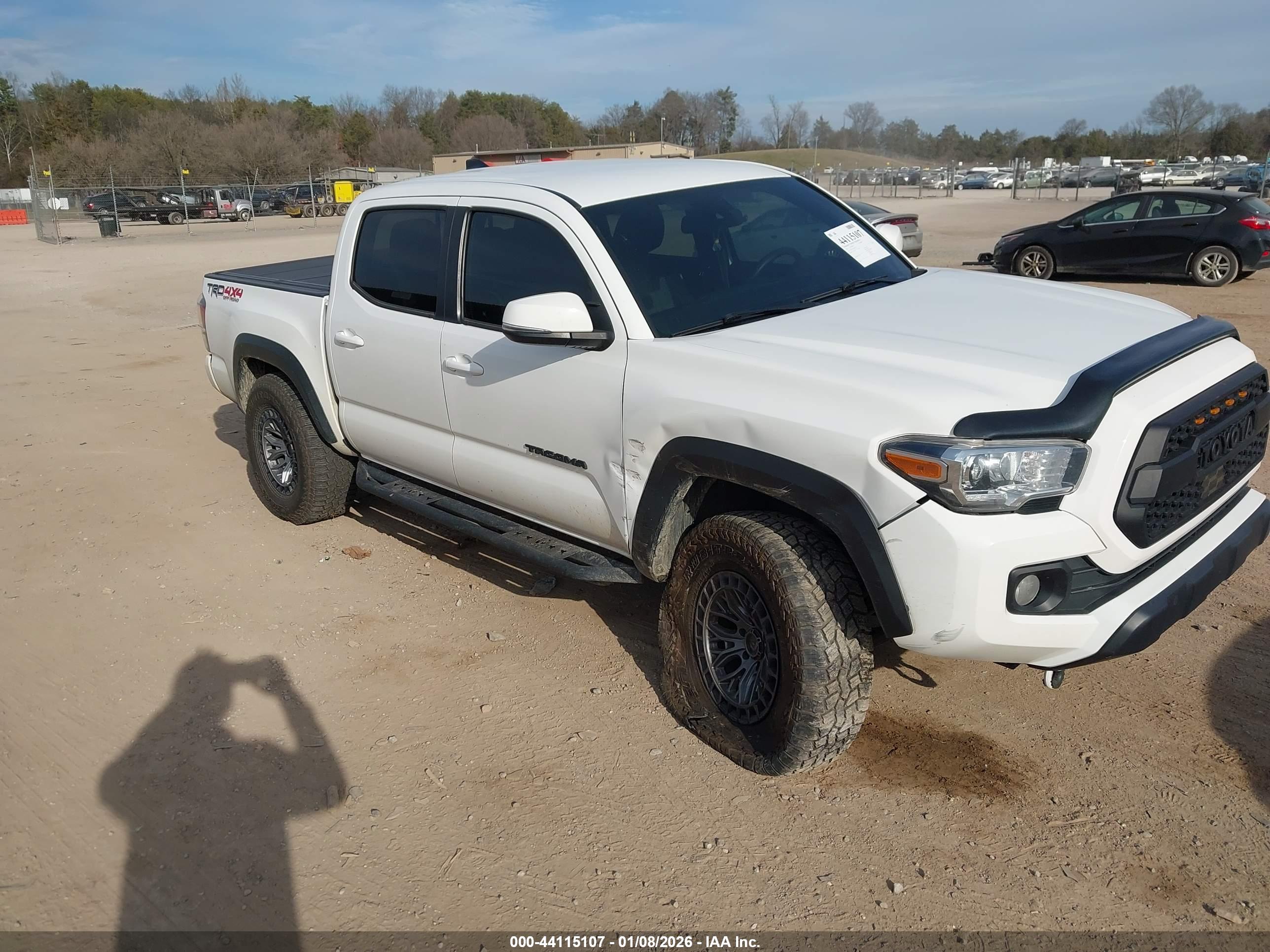 TOYOTA TACOMA image 6