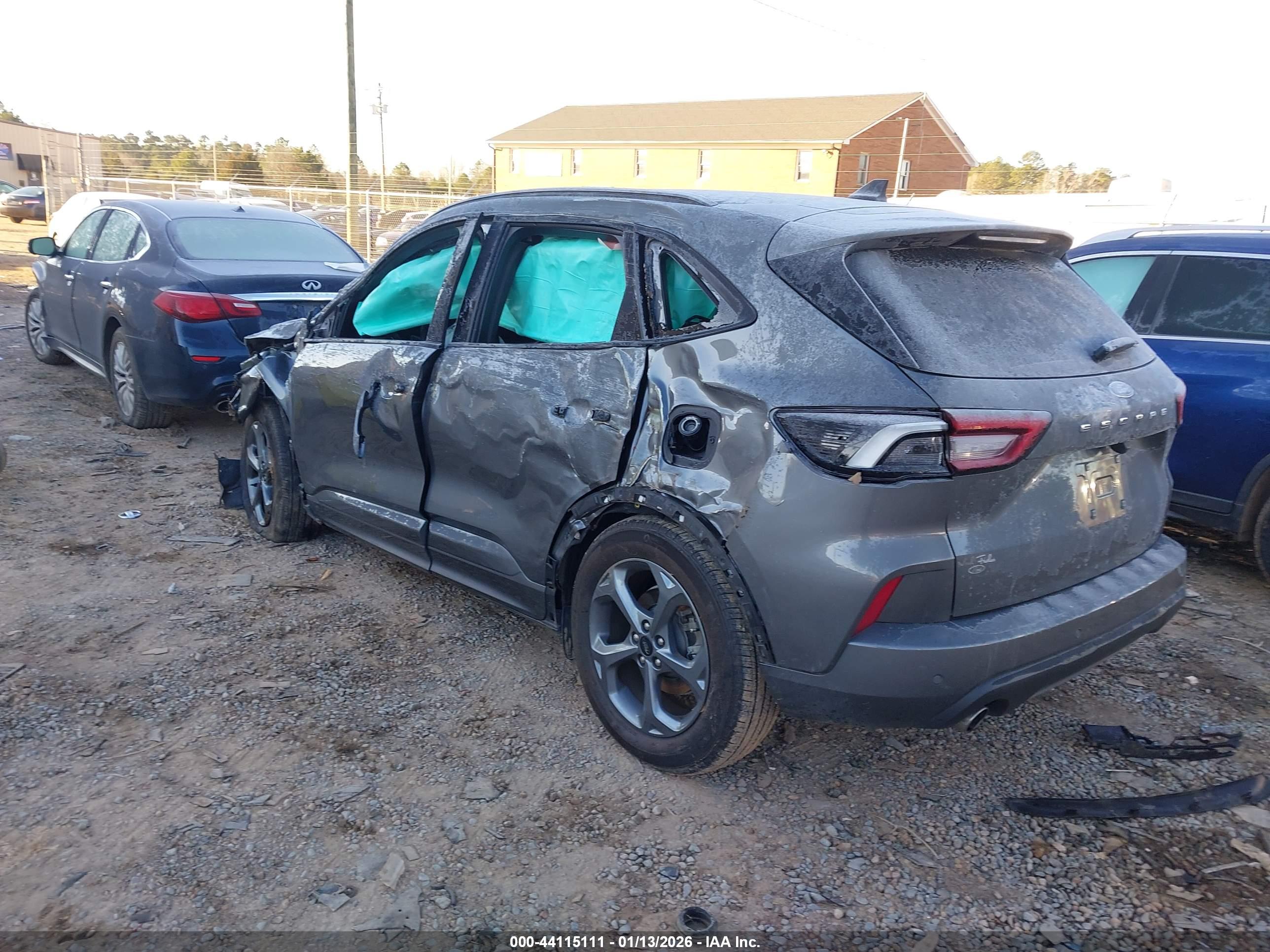 FORD ESCAPE image 3