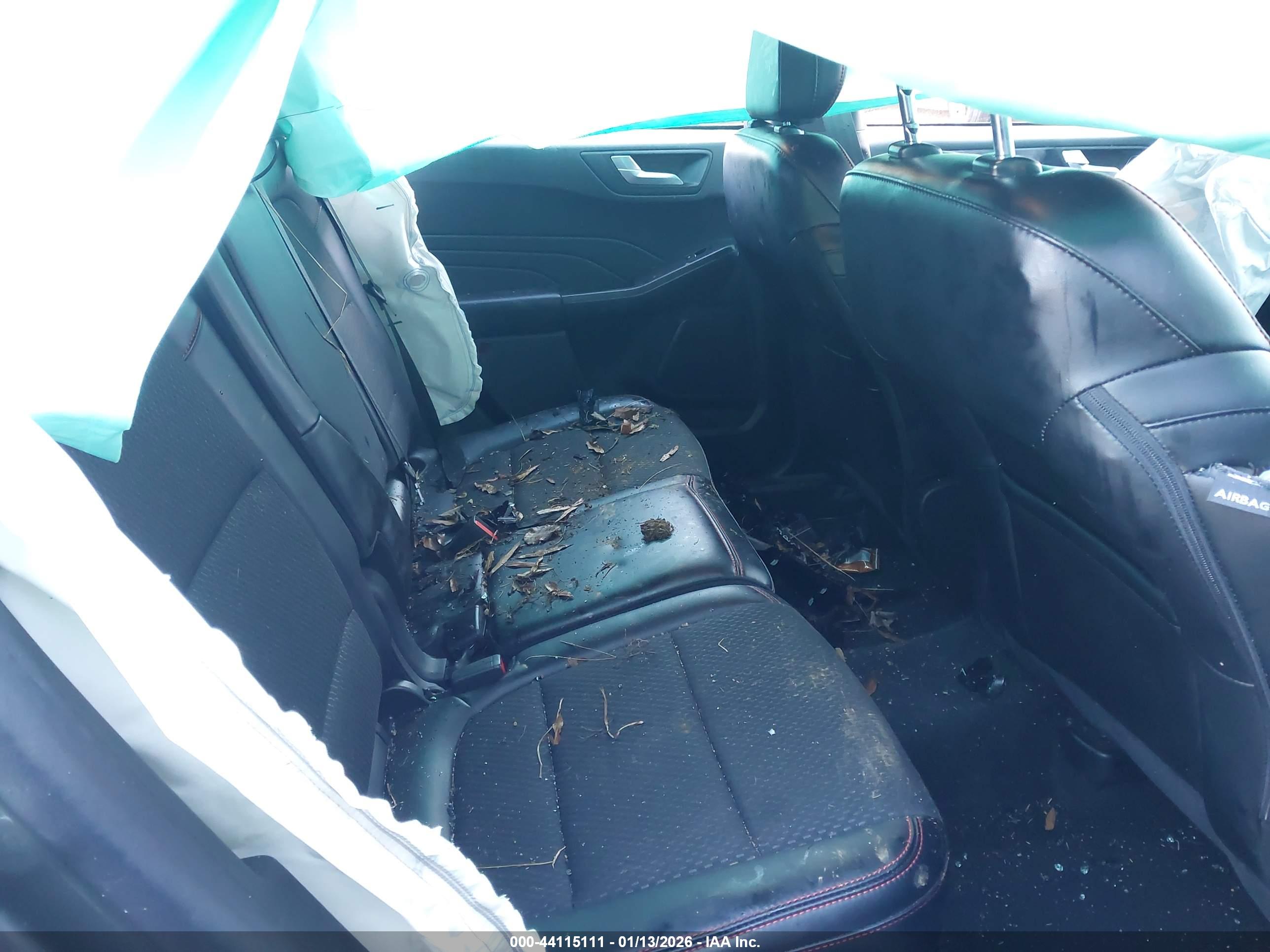 FORD ESCAPE image 8