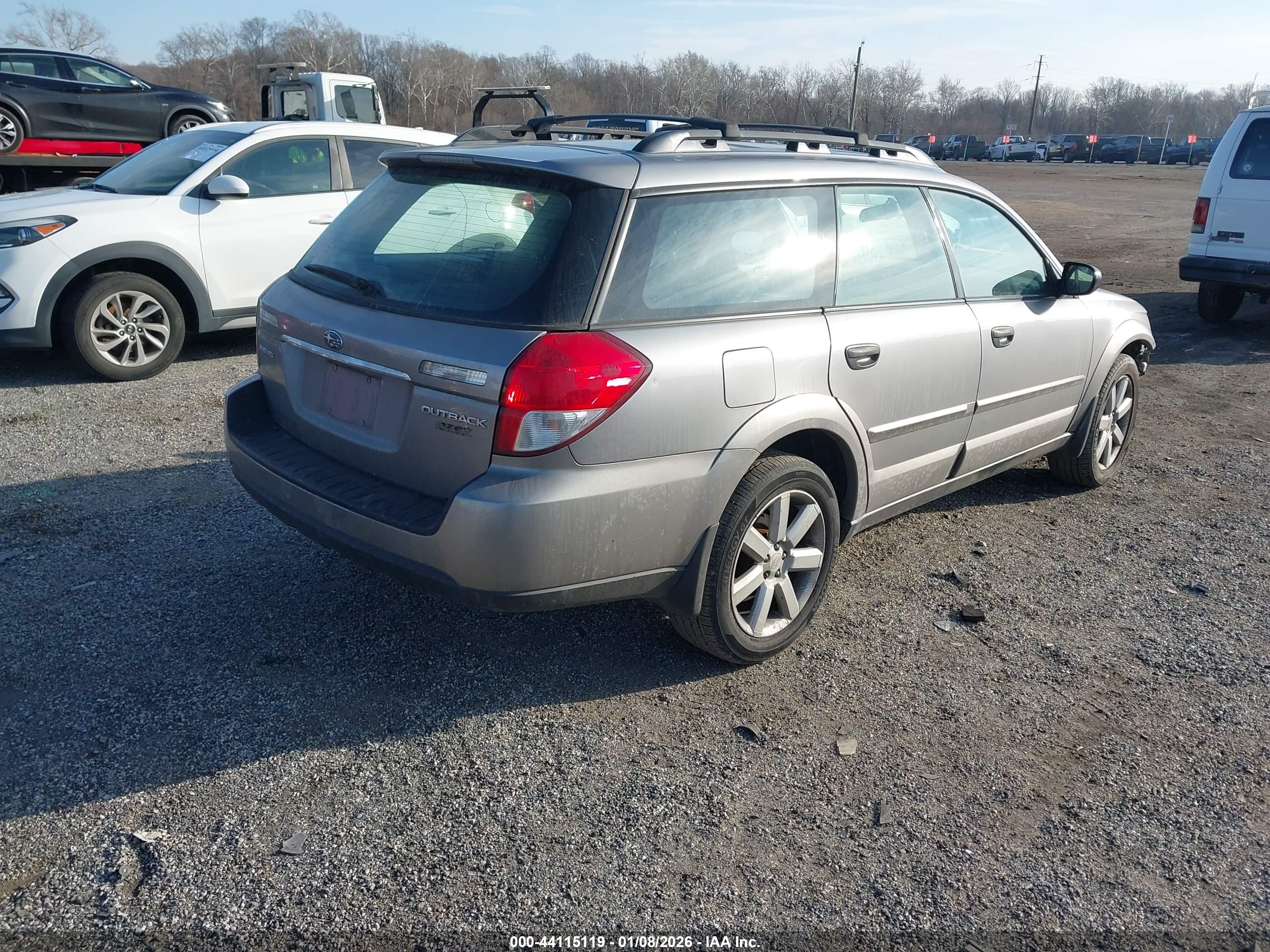 SUBARU OUTBACK image 4