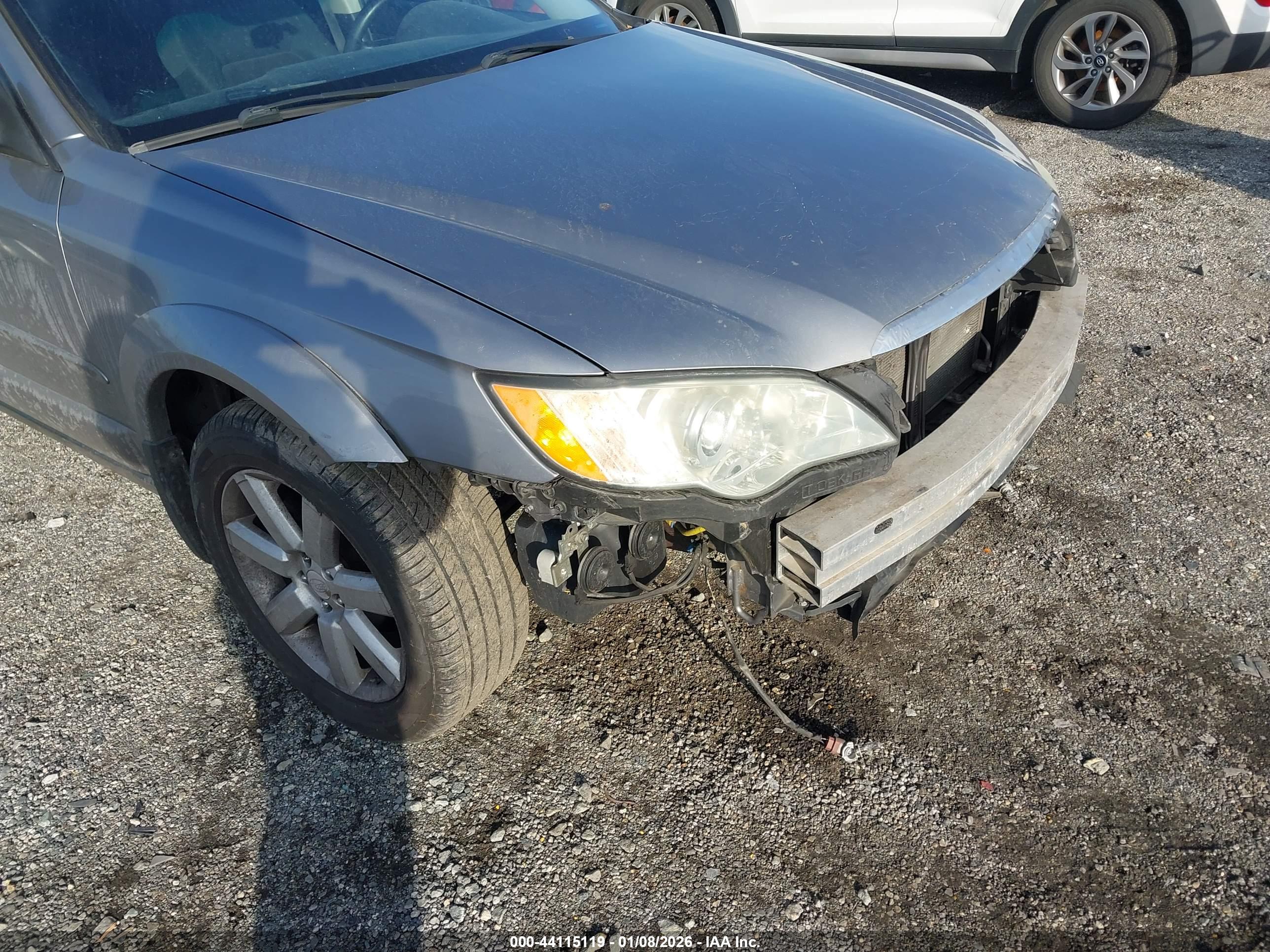 SUBARU OUTBACK image 6