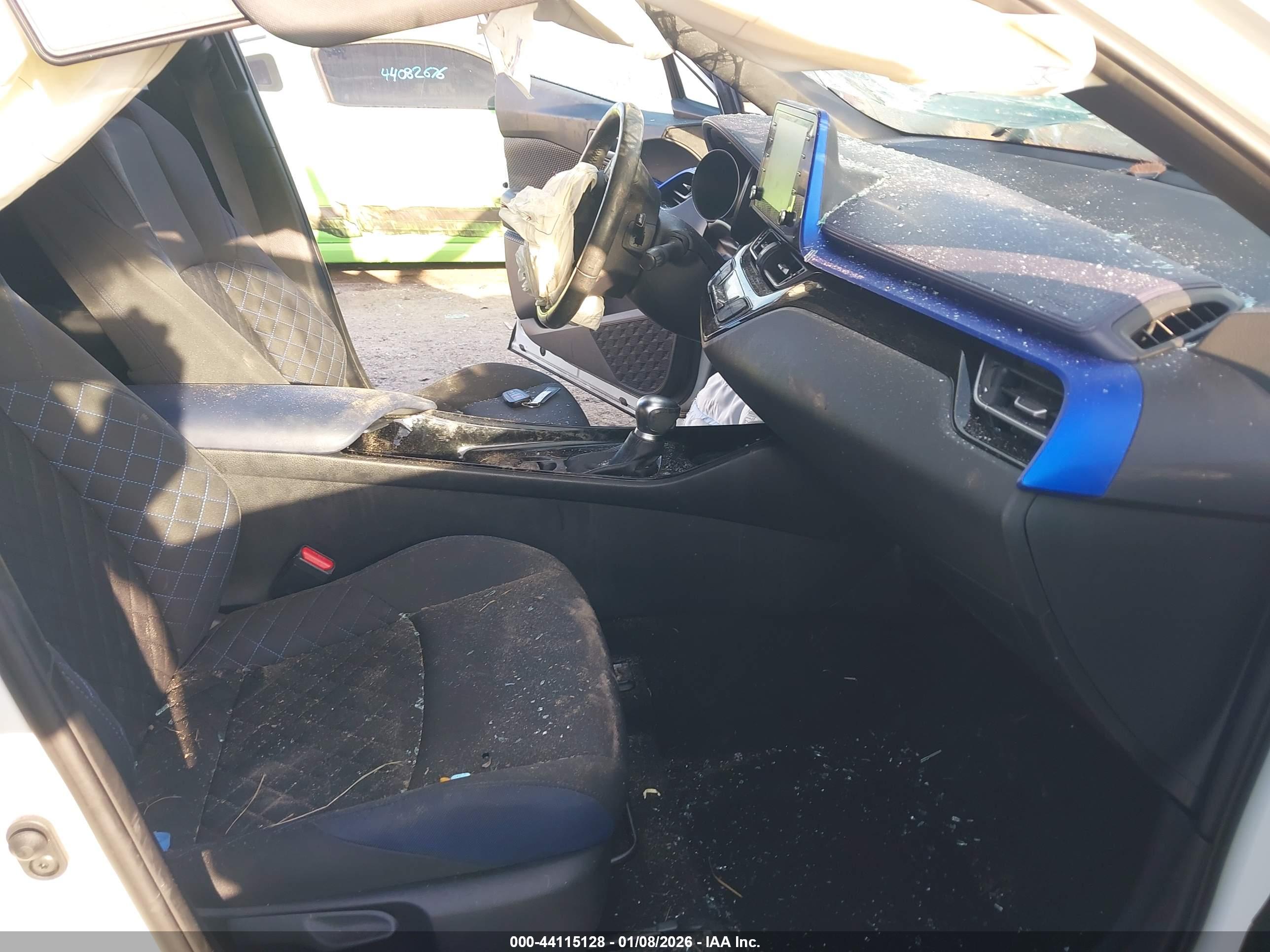 TOYOTA C-HR image 5
