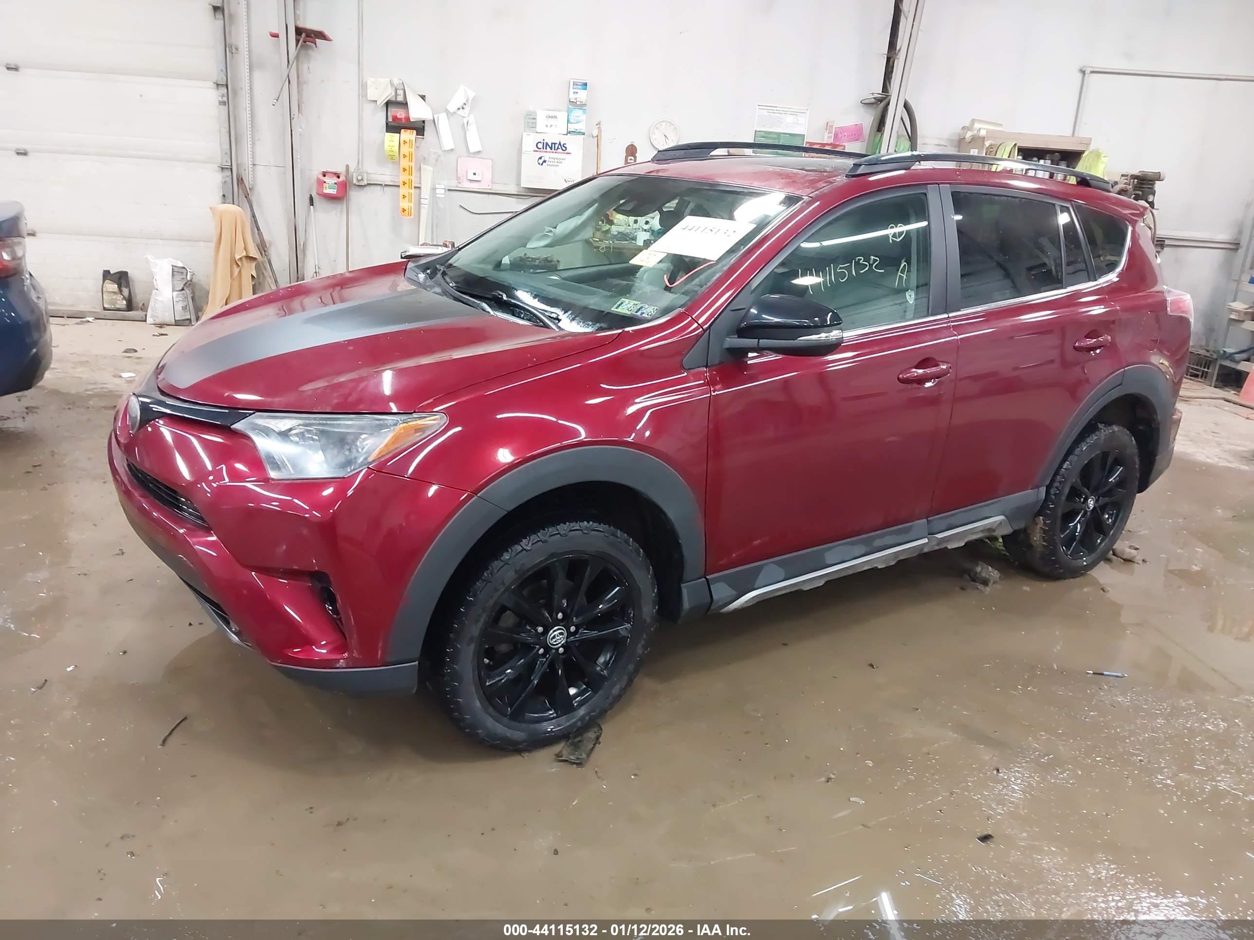 TOYOTA RAV4 image 2
