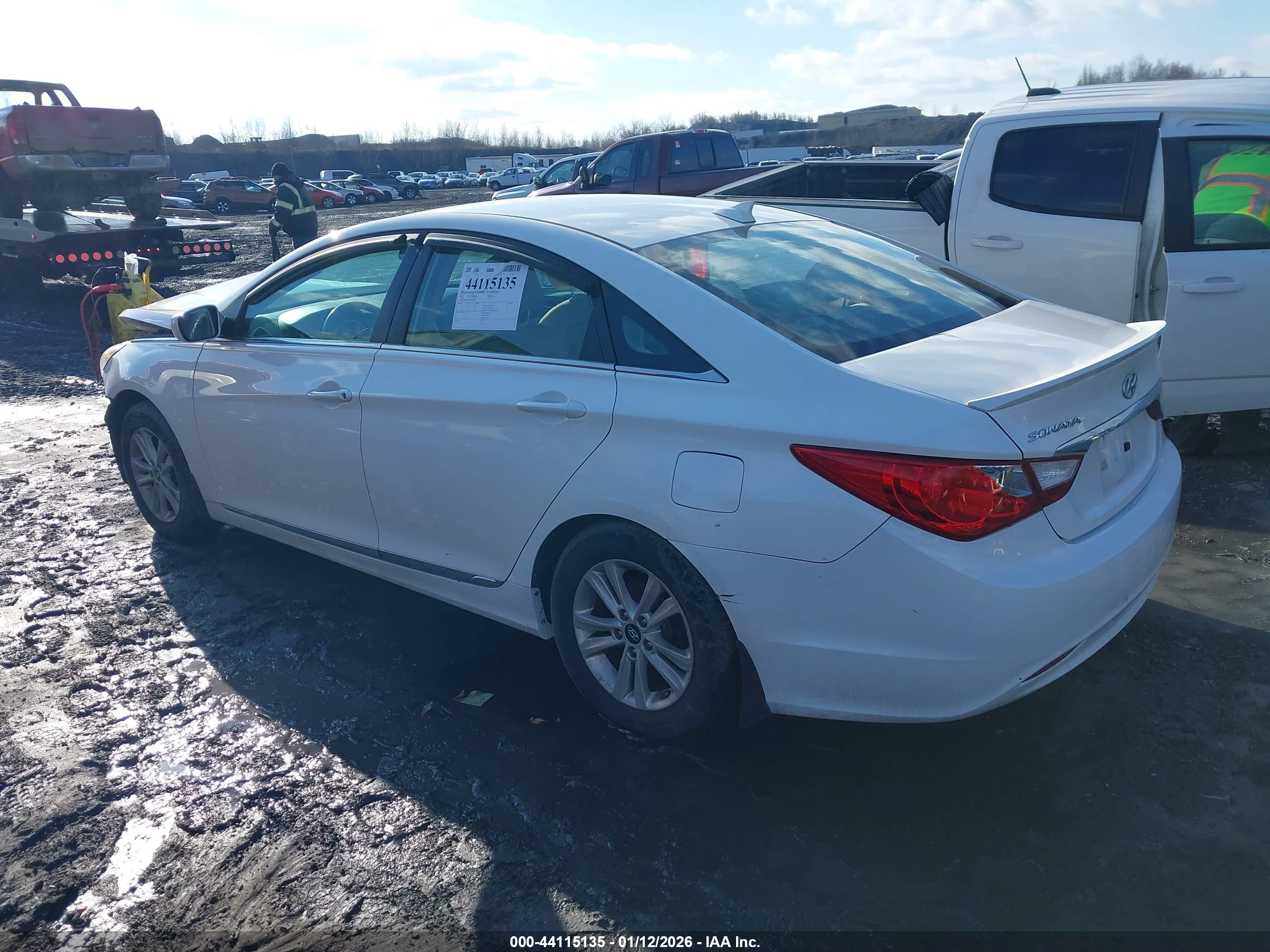HYUNDAI SONATA image 3