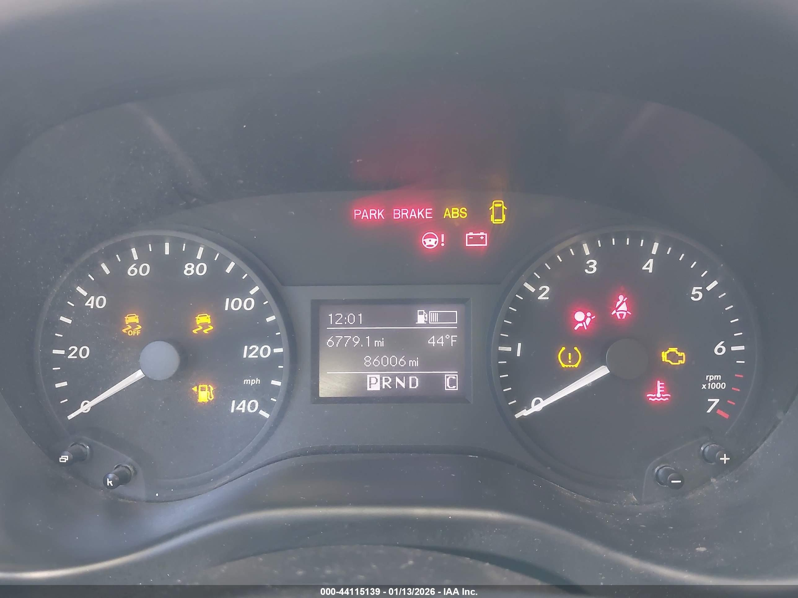 MERCEDES-BENZ METRIS image 7