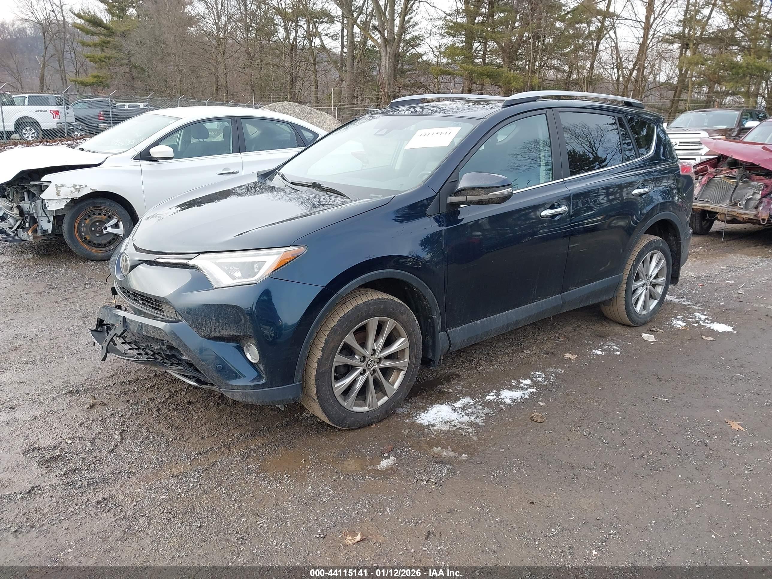TOYOTA RAV4 image 2