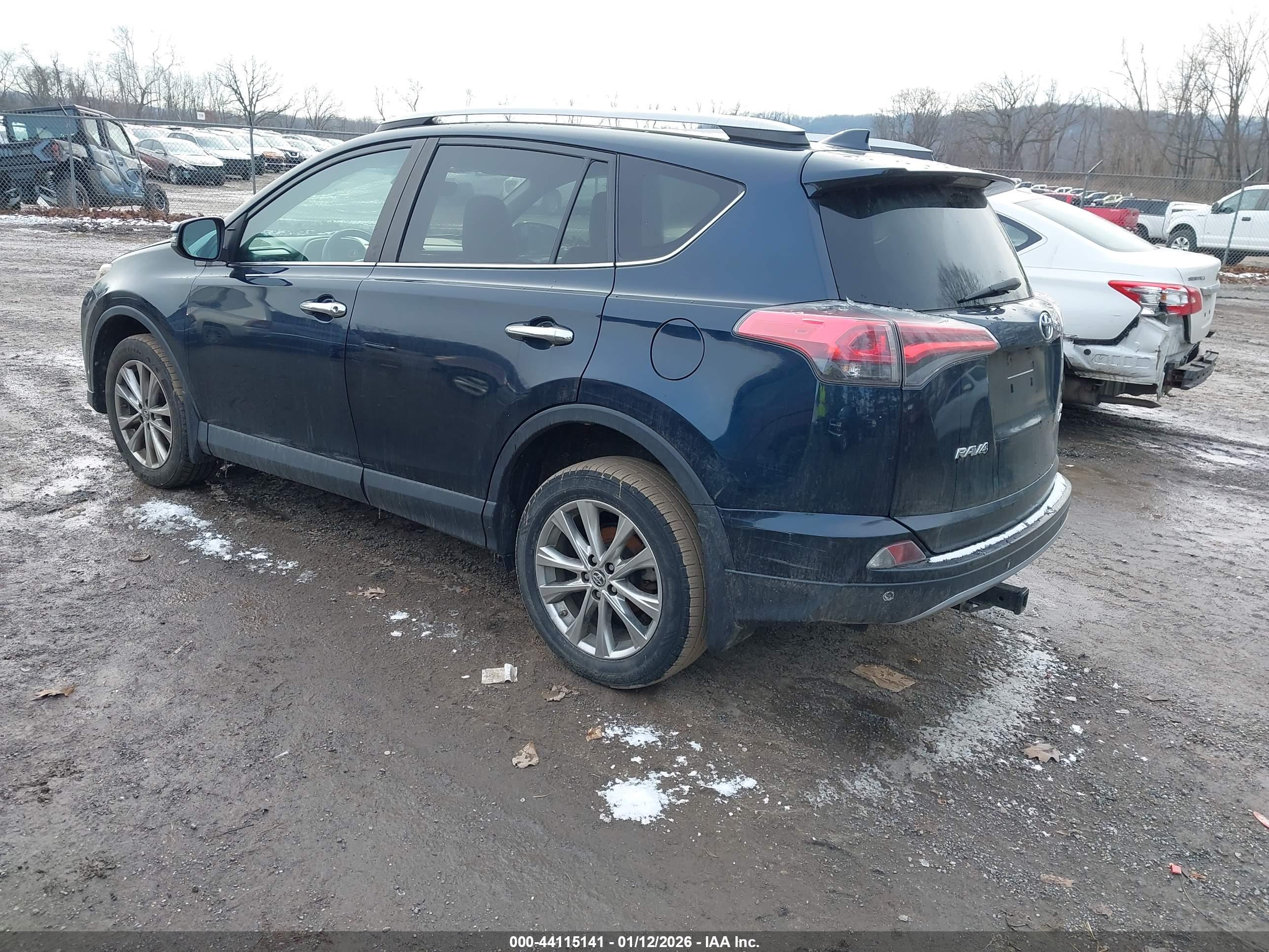 TOYOTA RAV4 image 3