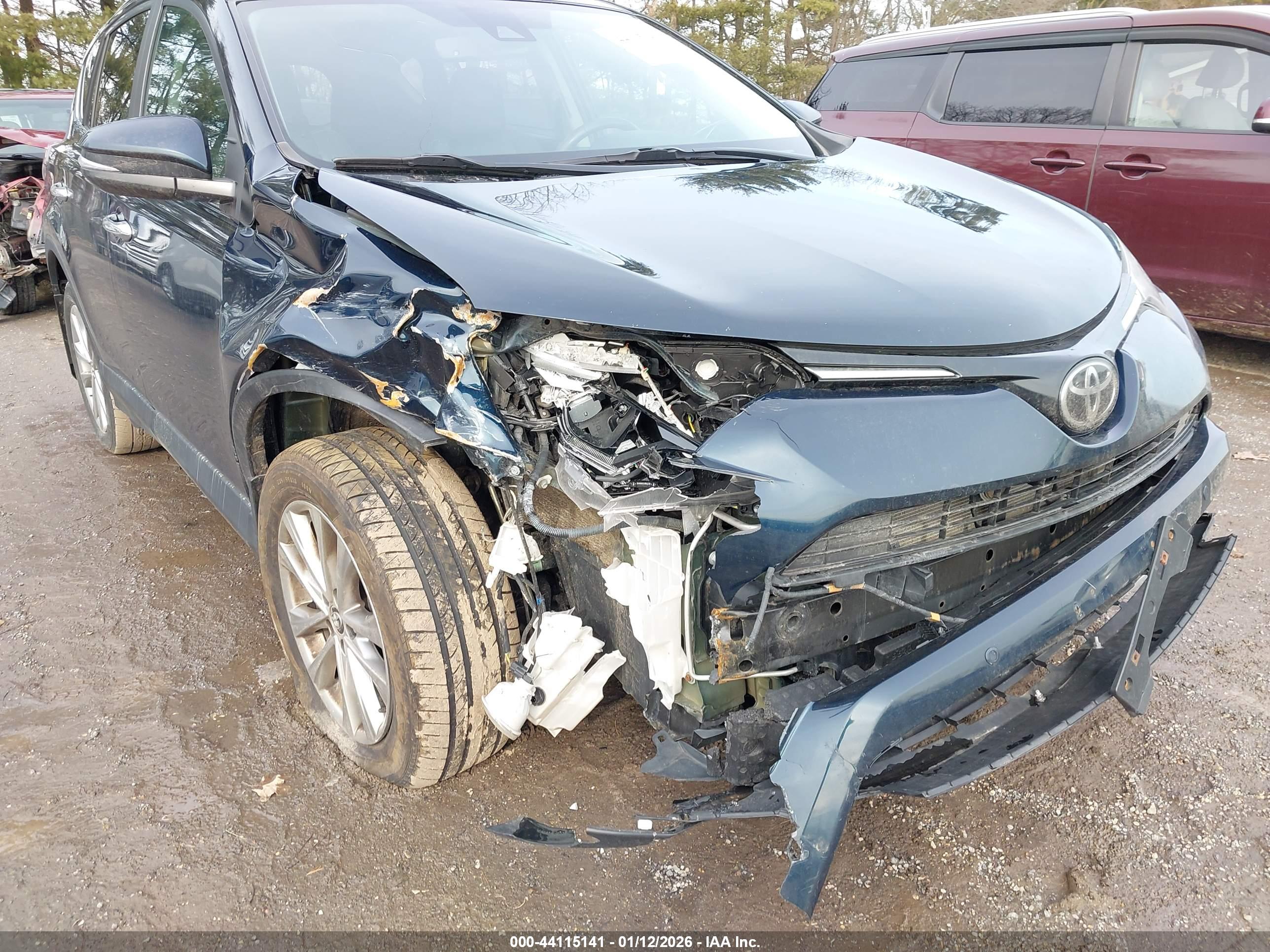TOYOTA RAV4 image 6