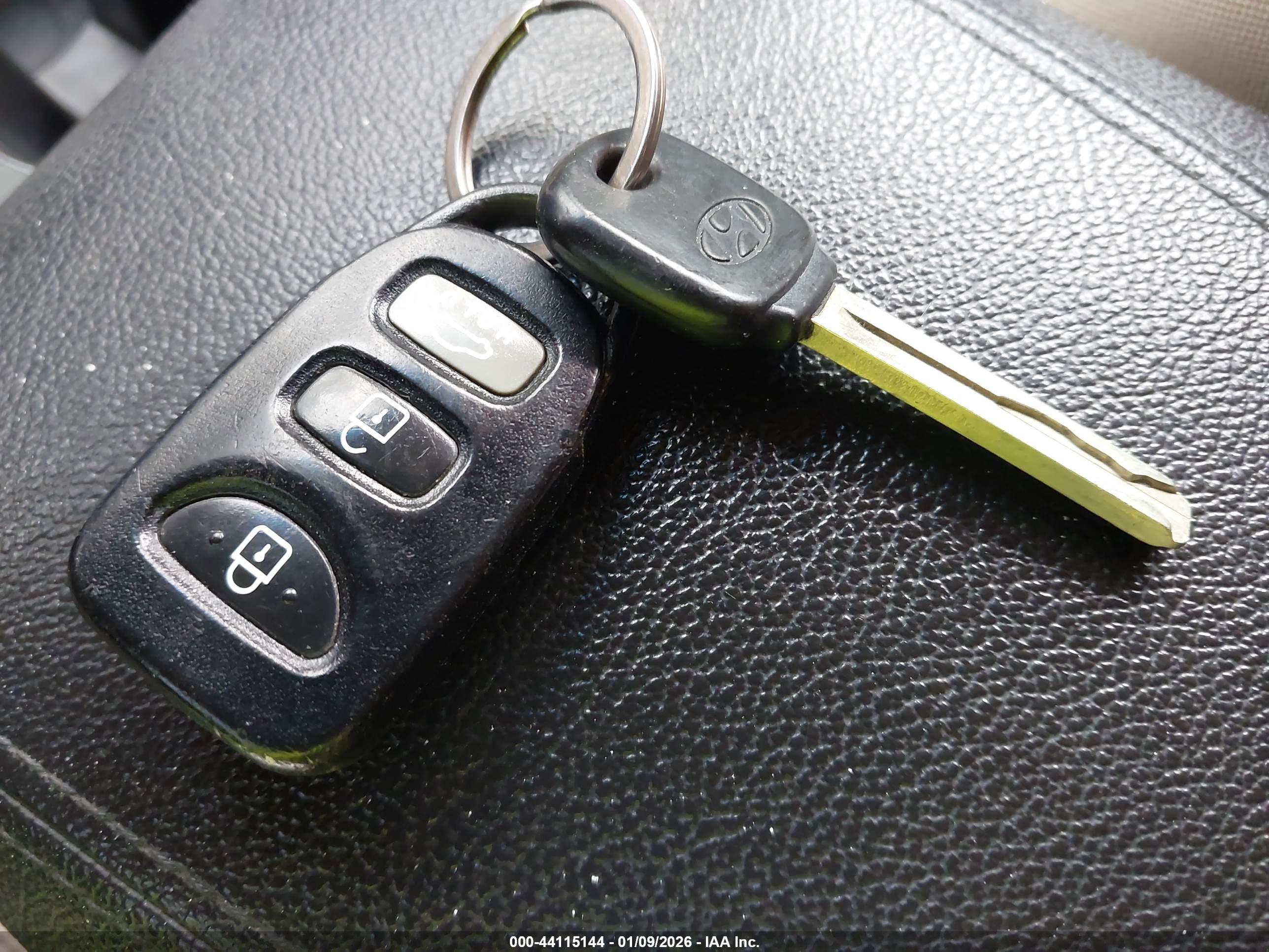 HYUNDAI SONATA image 11