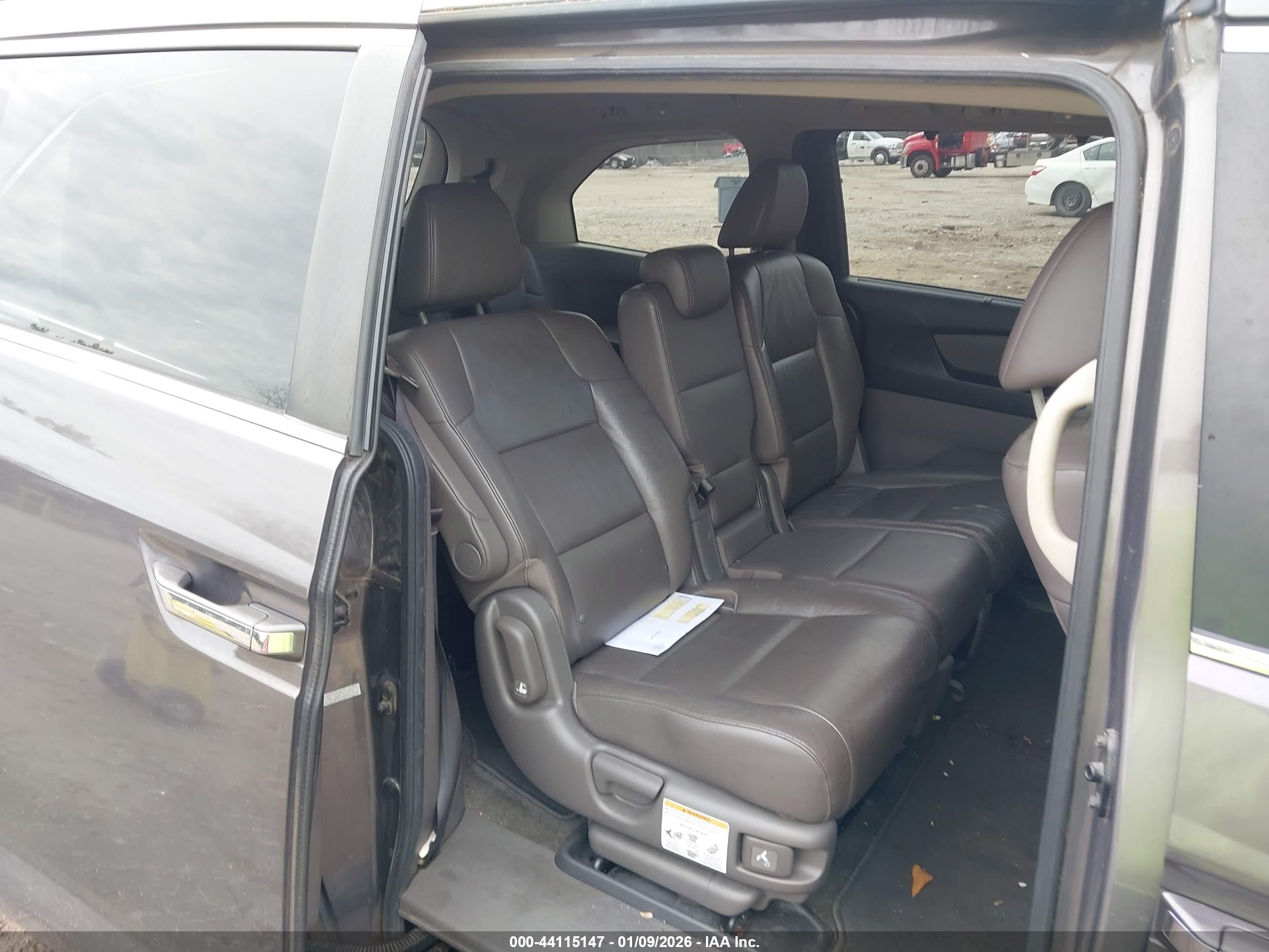 HONDA ODYSSEY image 8