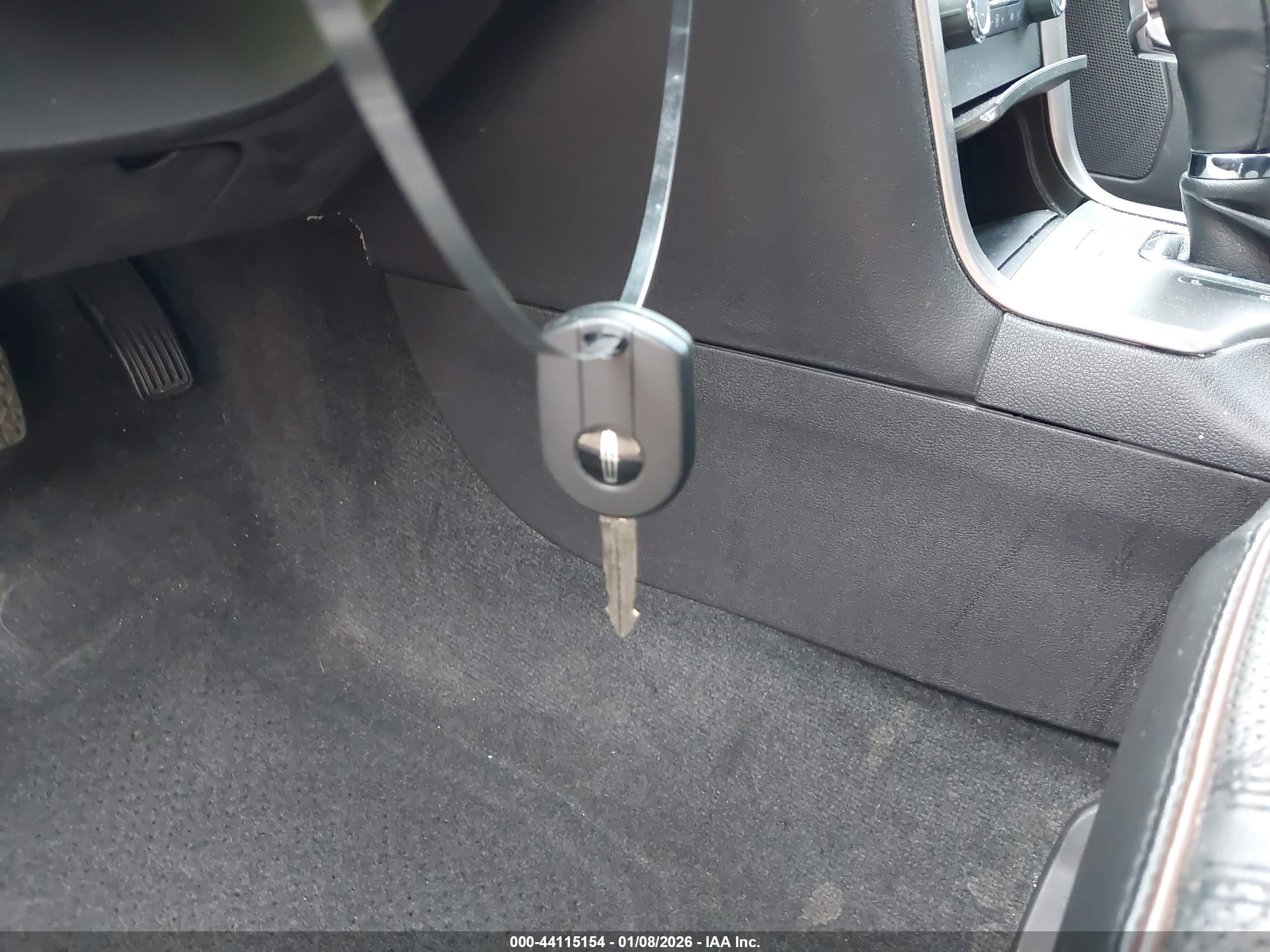 LINCOLN MKZ image 11