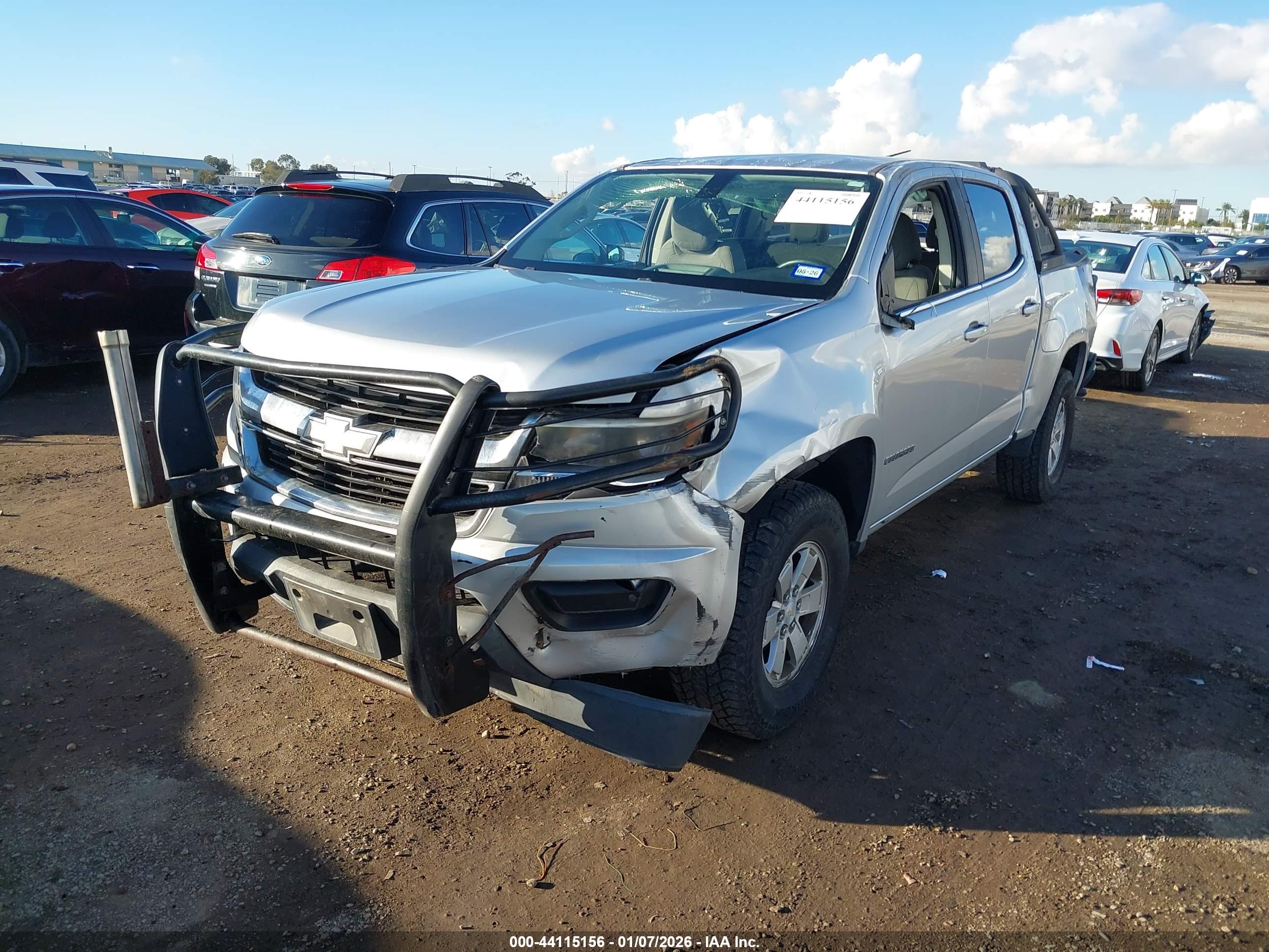 CHEVROLET COLORADO image 2