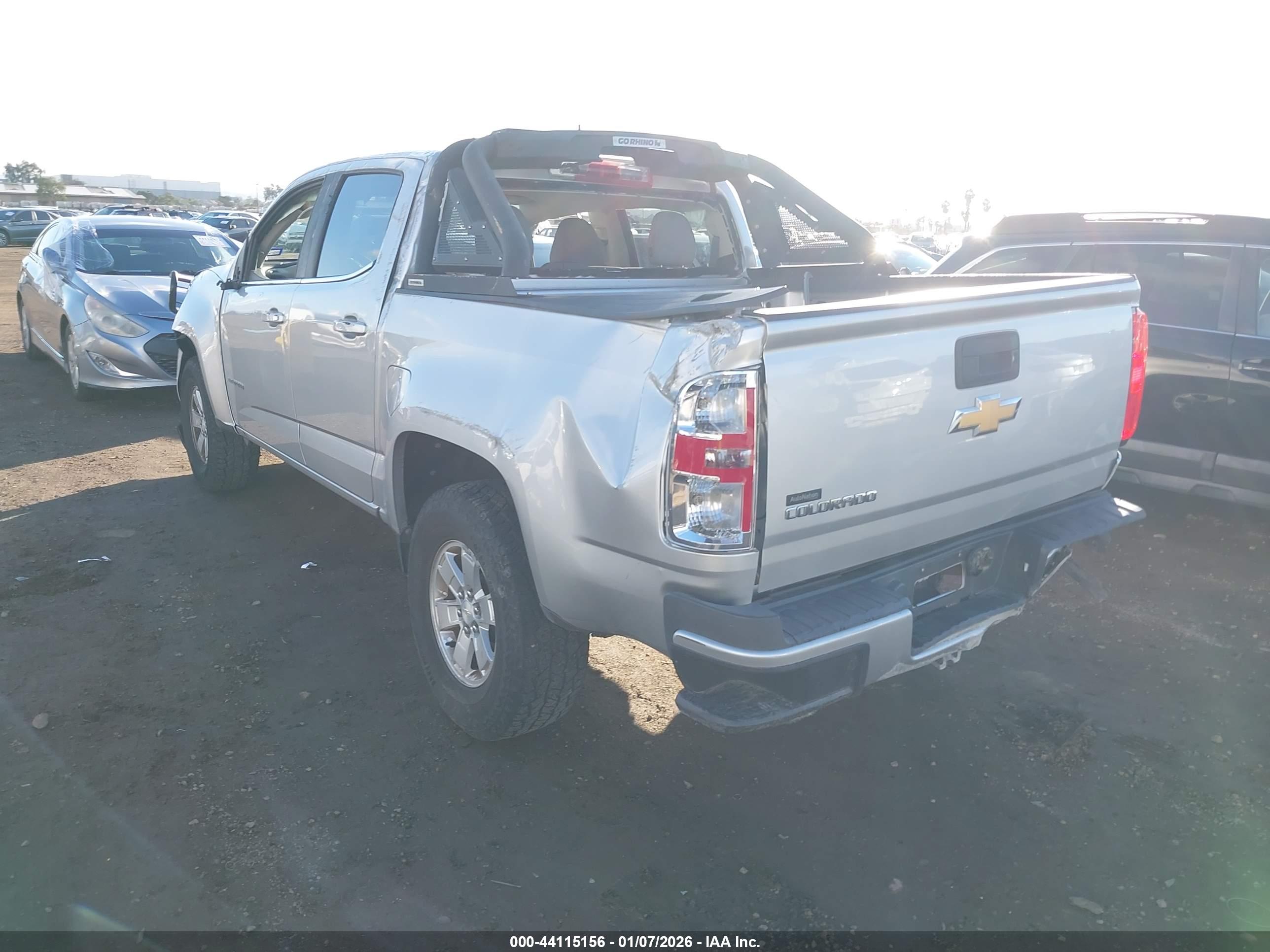 CHEVROLET COLORADO image 3