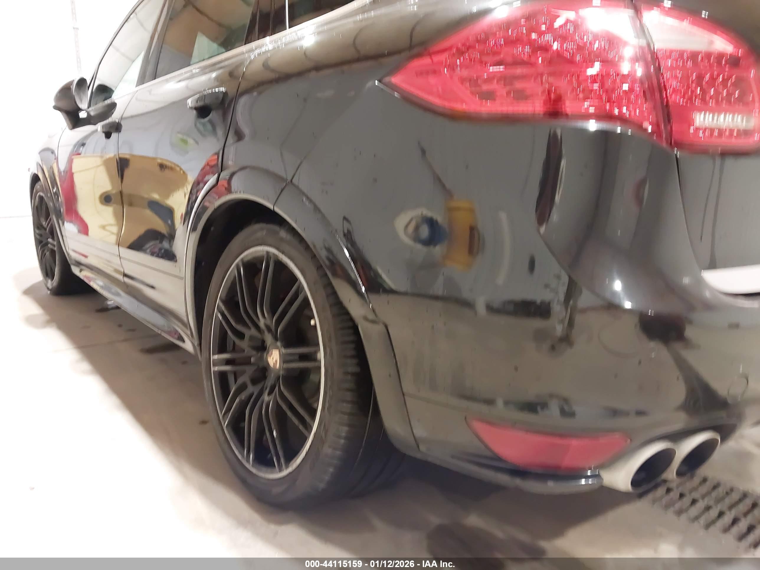 PORSCHE CAYENNE image 6