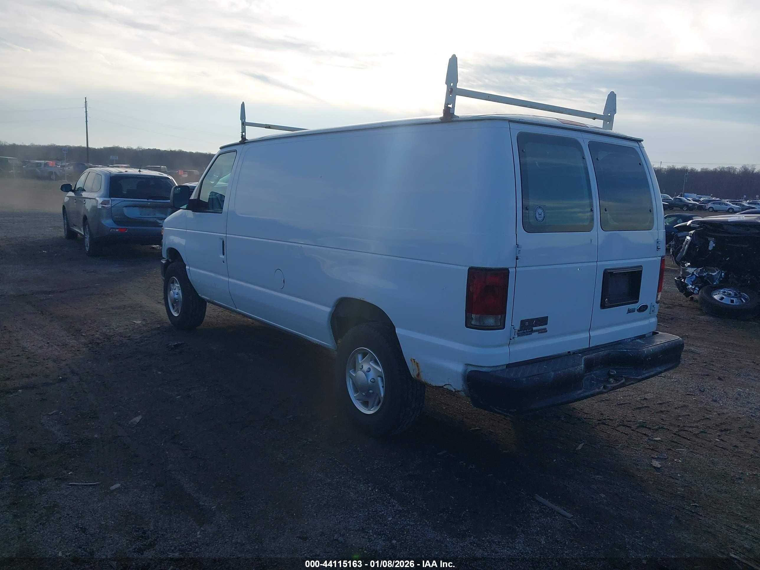 FORD E-250 image 3