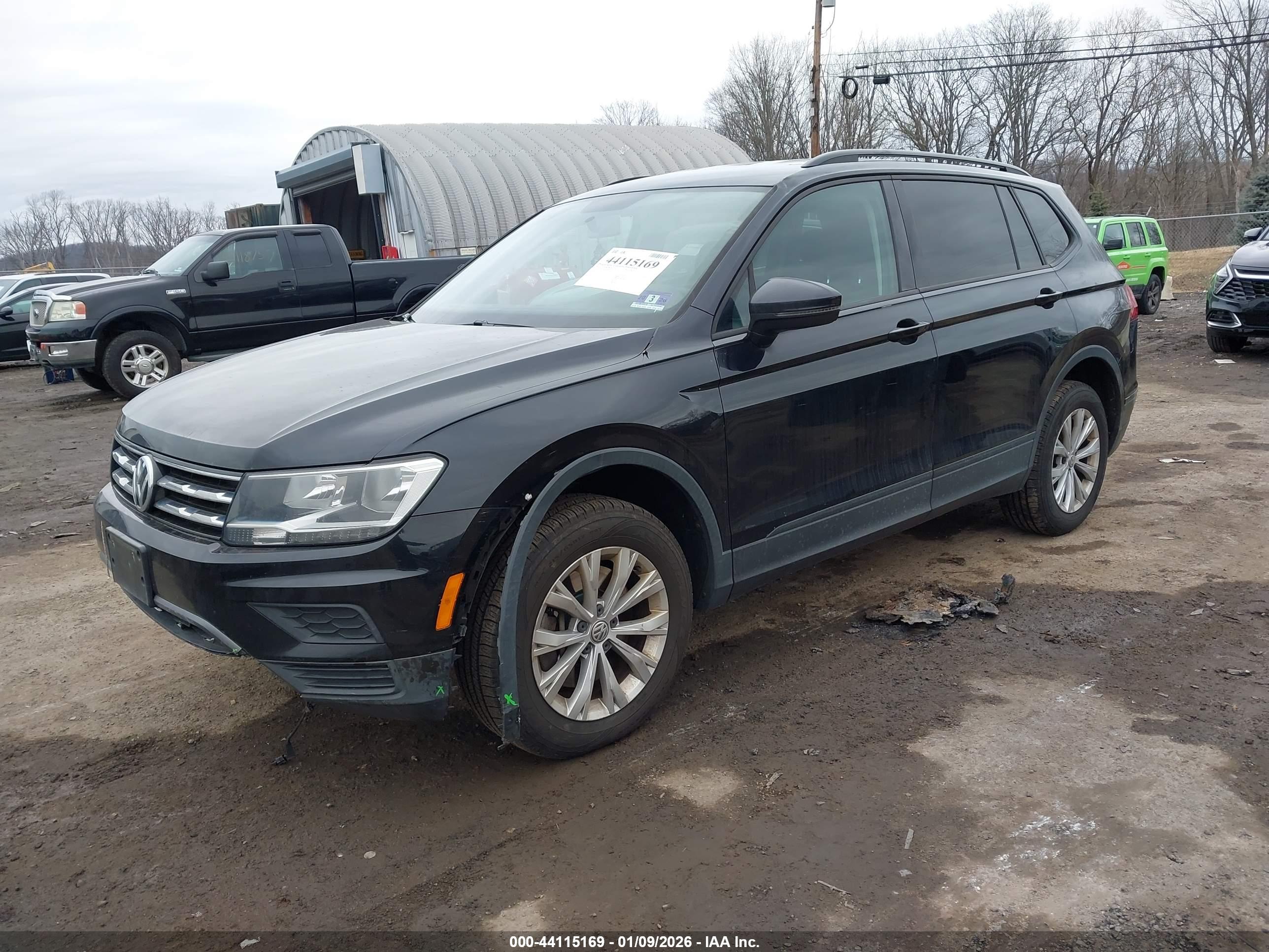 VOLKSWAGEN TIGUAN image 2