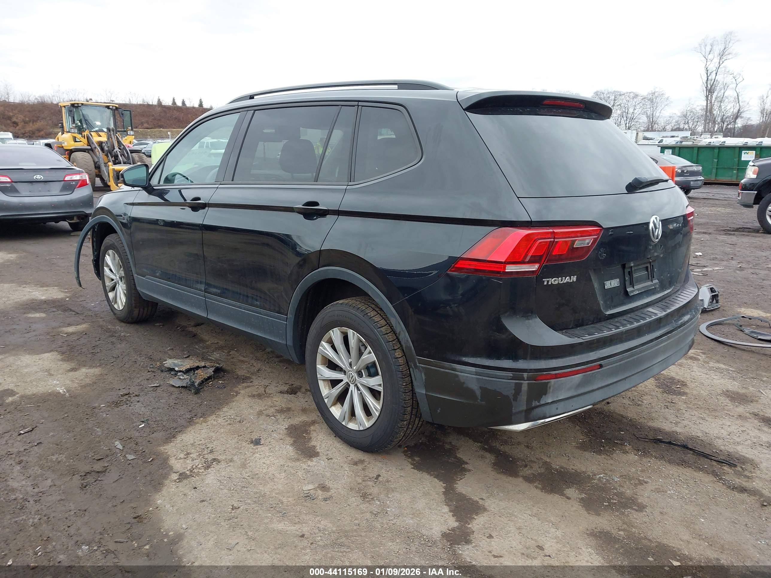VOLKSWAGEN TIGUAN image 3