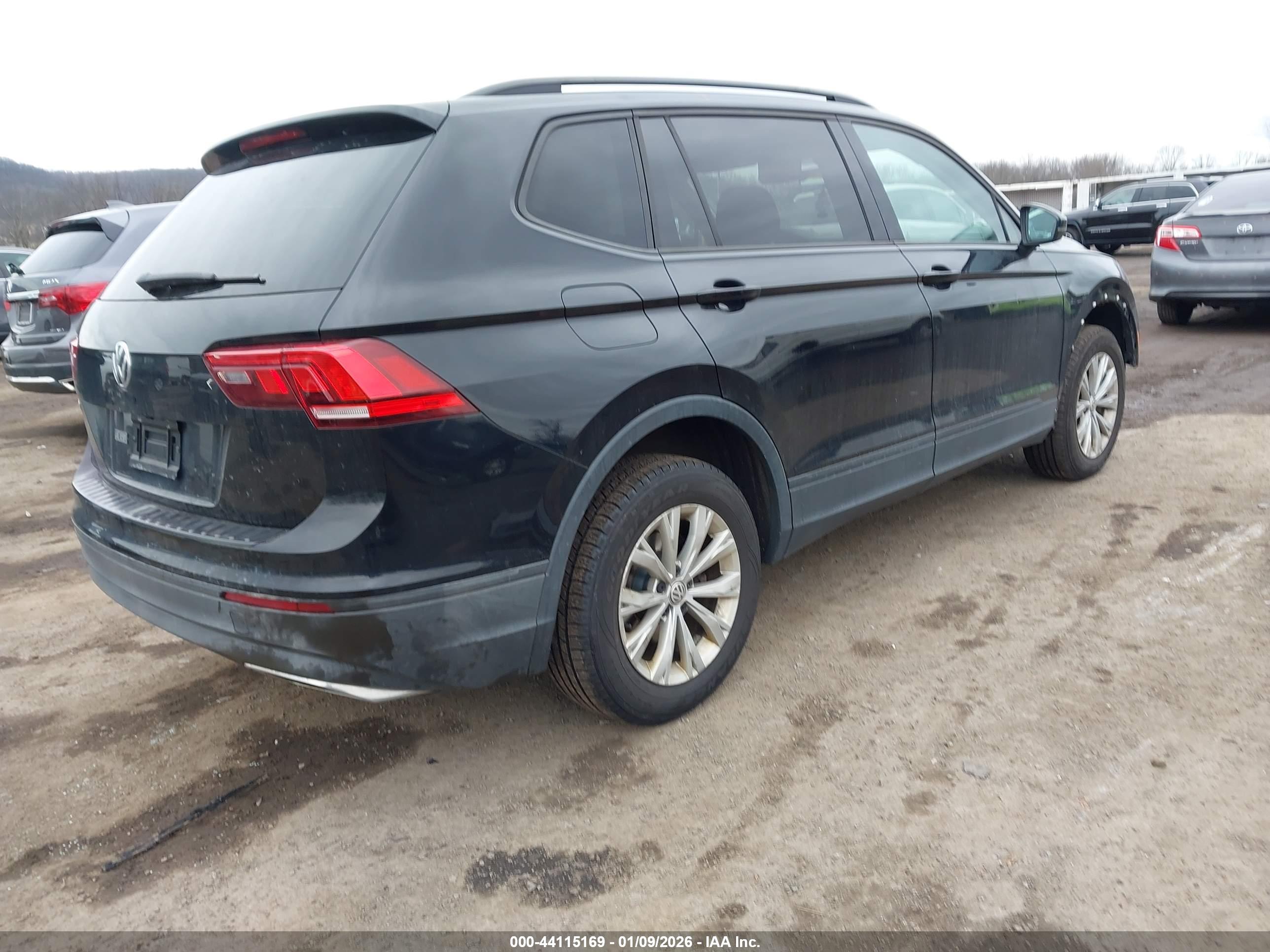 VOLKSWAGEN TIGUAN image 4