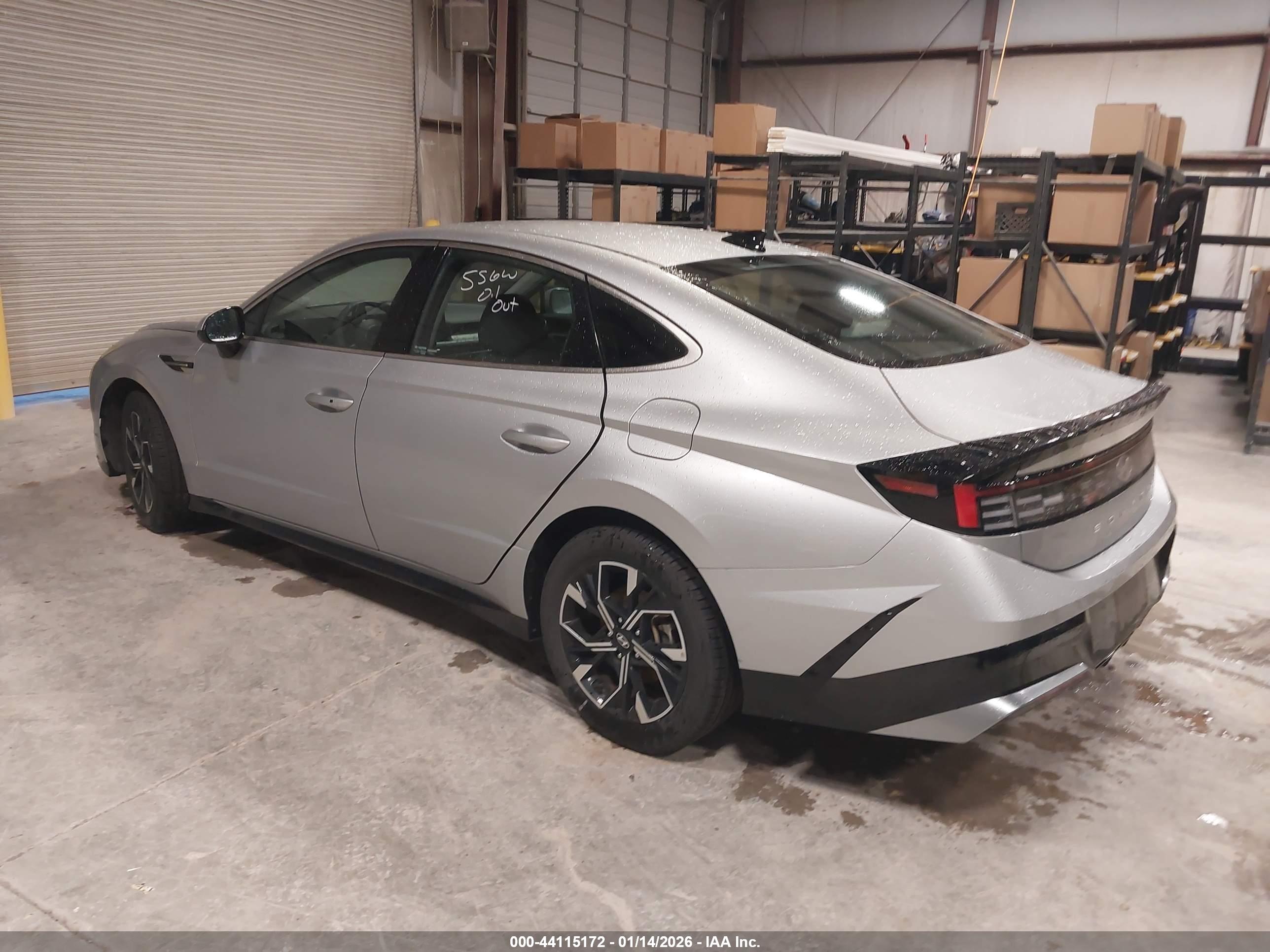 HYUNDAI SONATA image 3