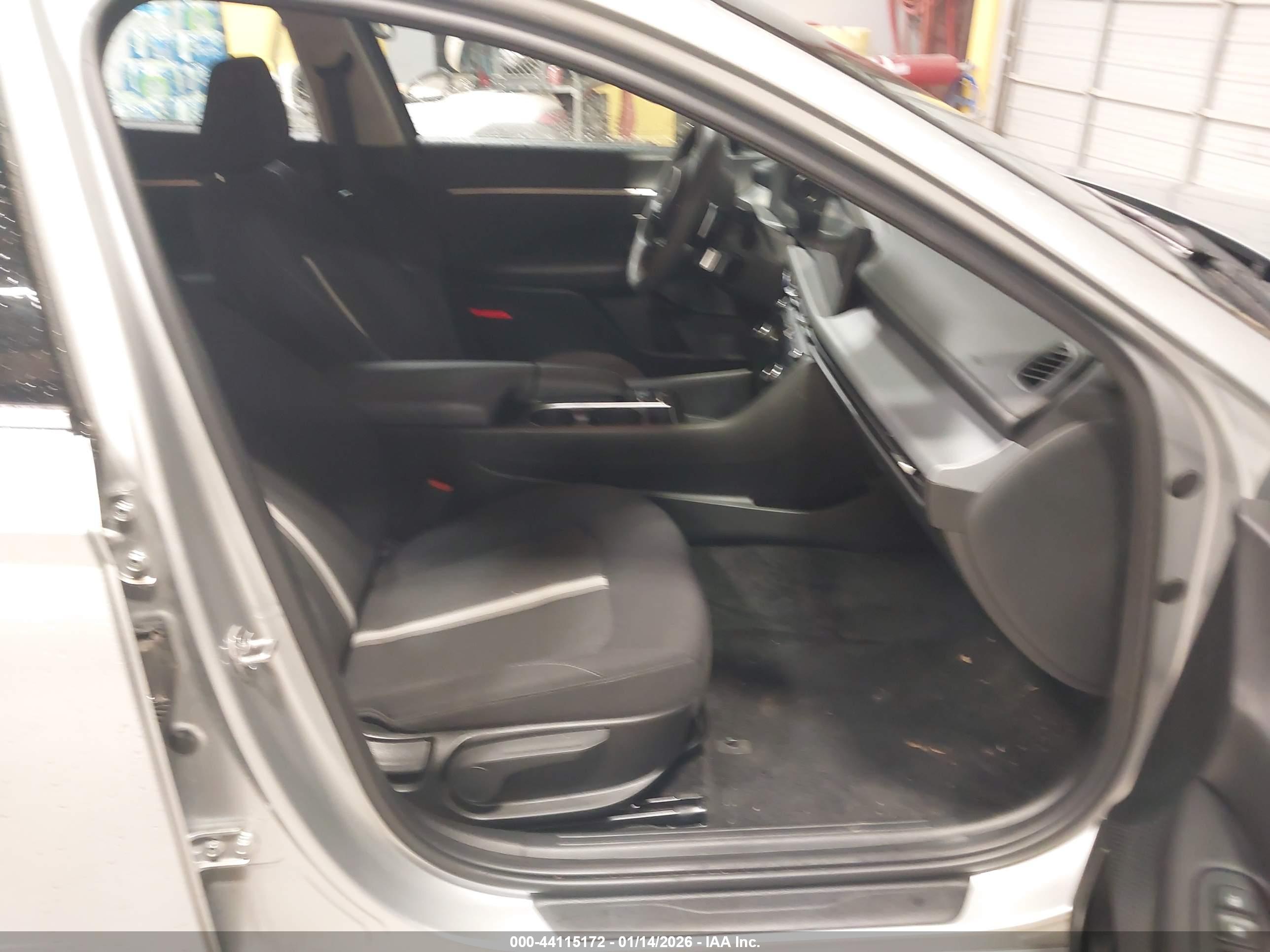 HYUNDAI SONATA image 5