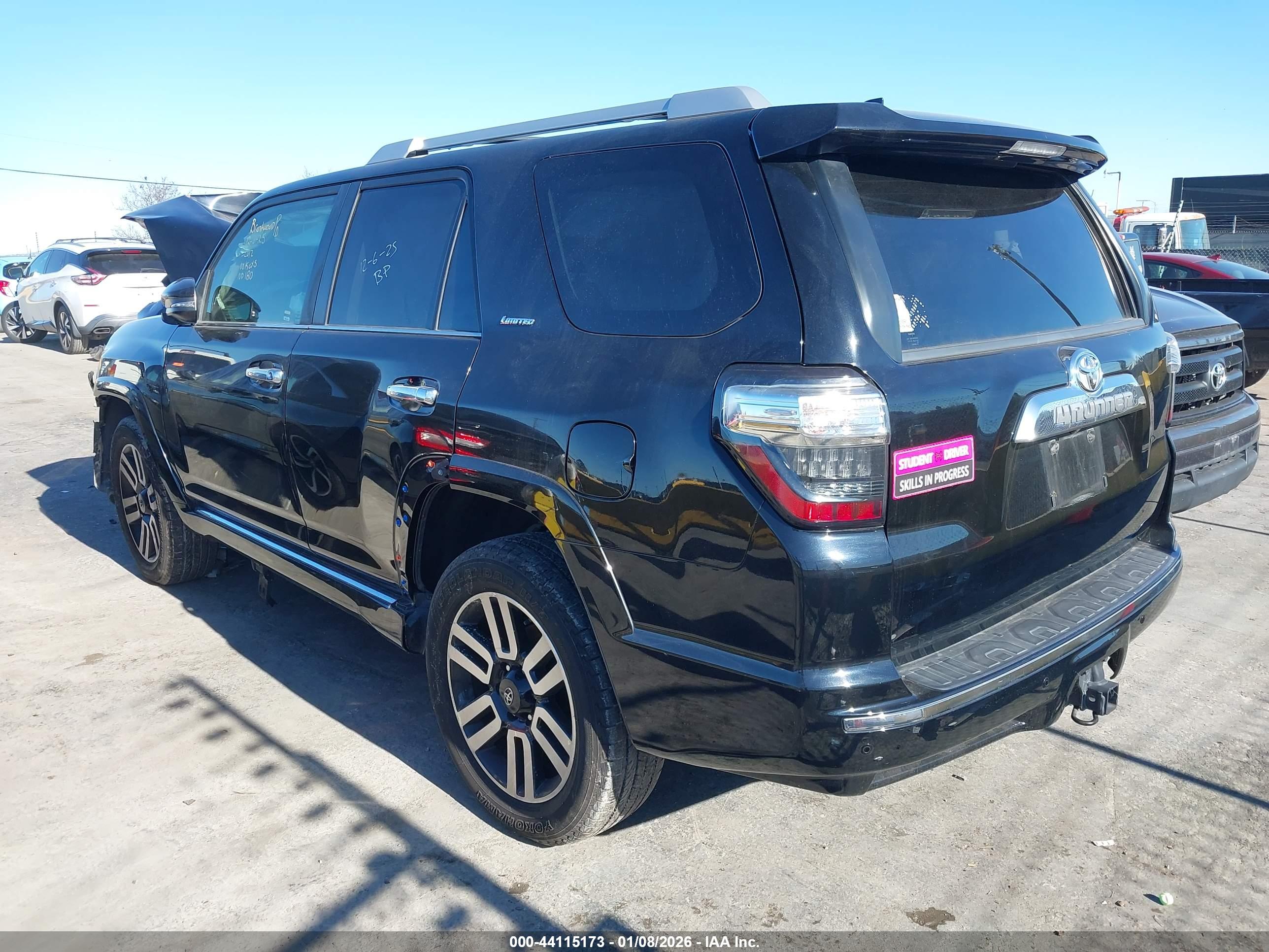 TOYOTA 4RUNNER image 3