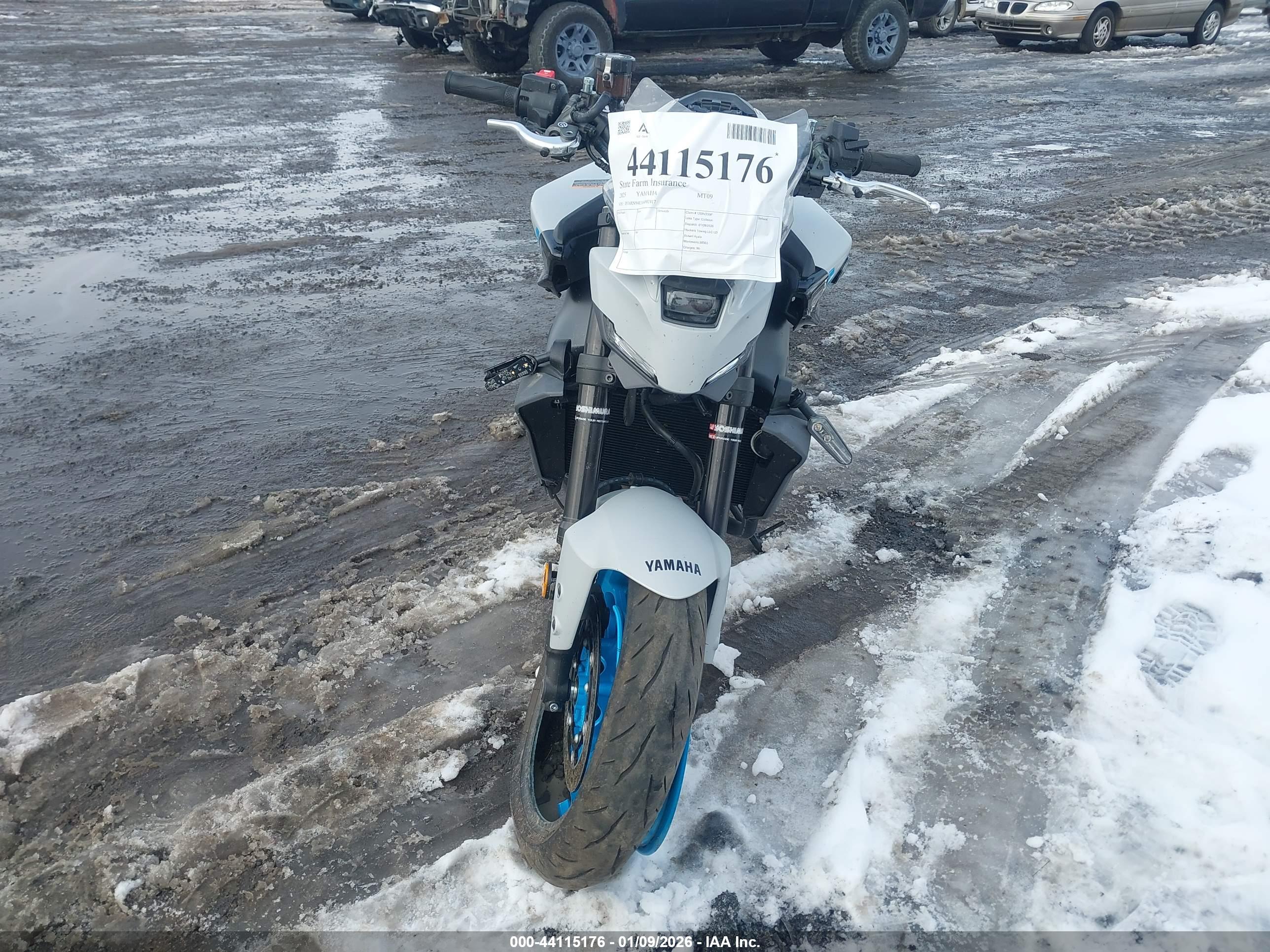 YAMAHA MT09 image 5