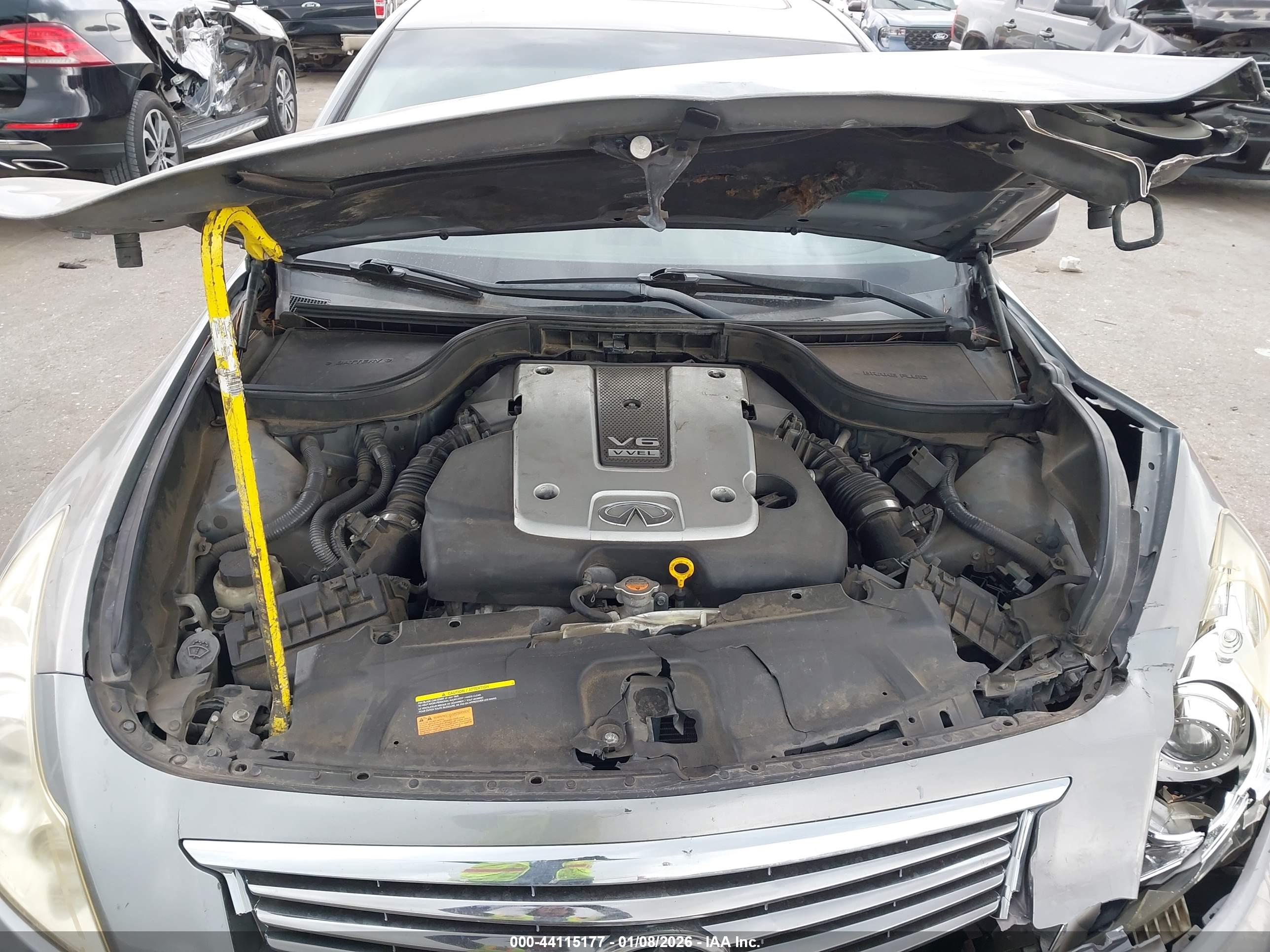 INFINITI G37X image 10