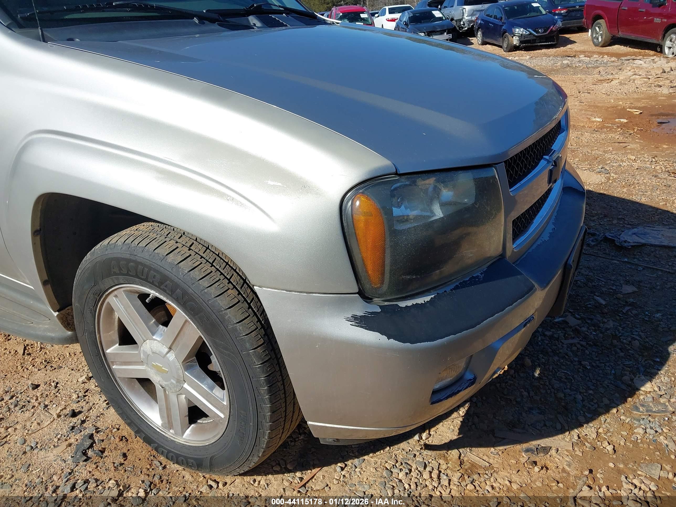 CHEVROLET TRAILBLAZER image 6