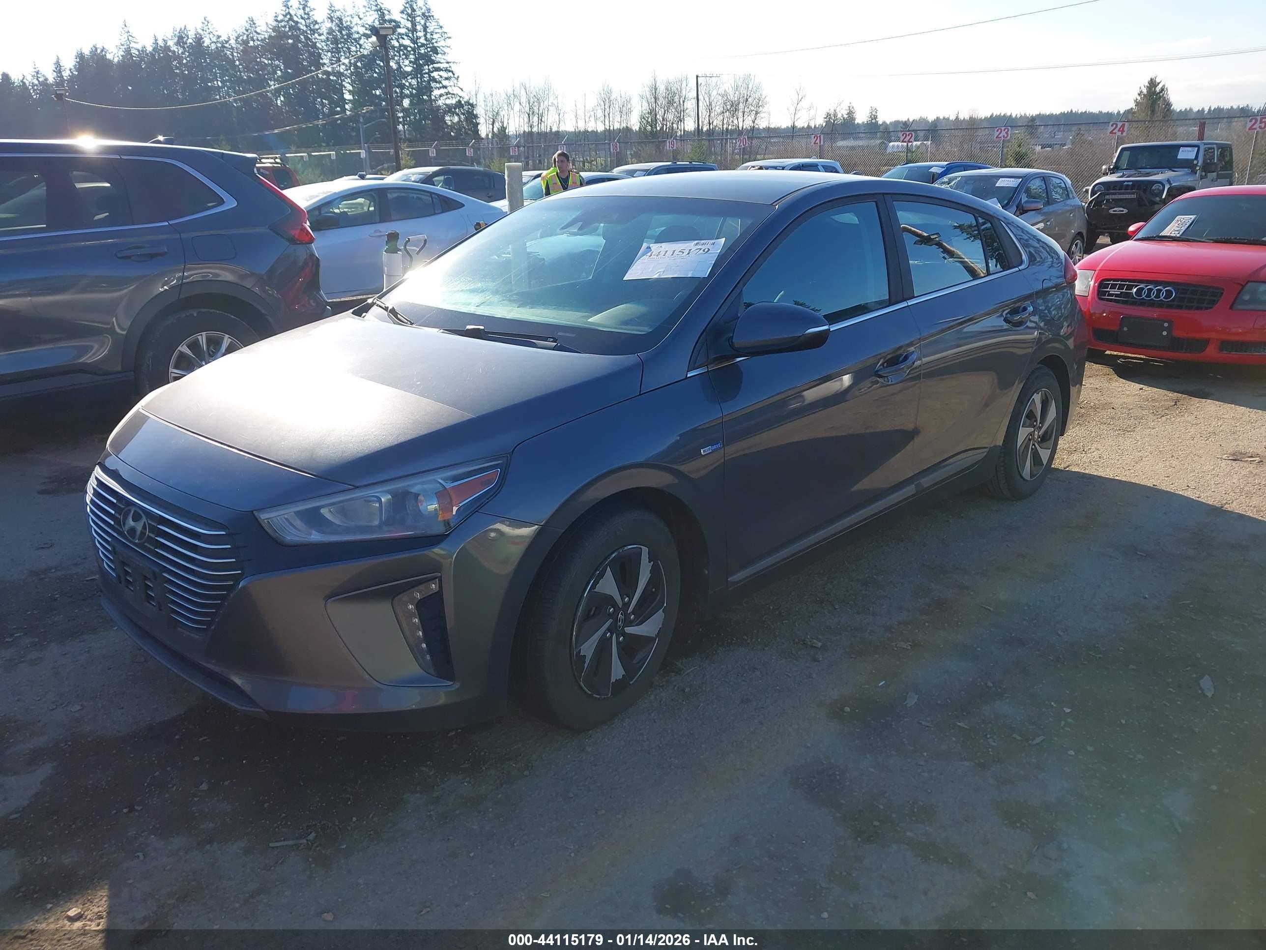 HYUNDAI IONIQ image 2
