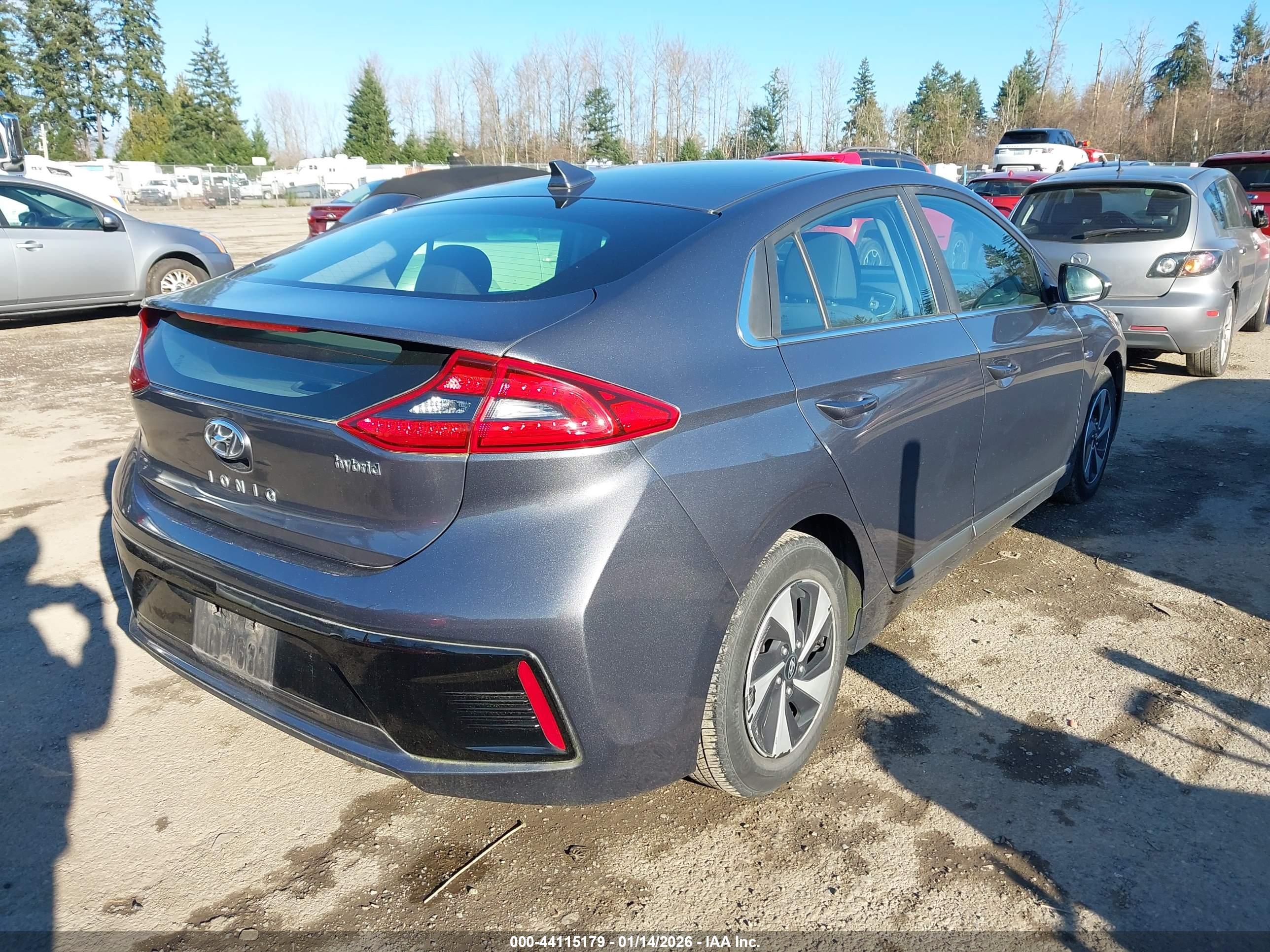 HYUNDAI IONIQ image 4