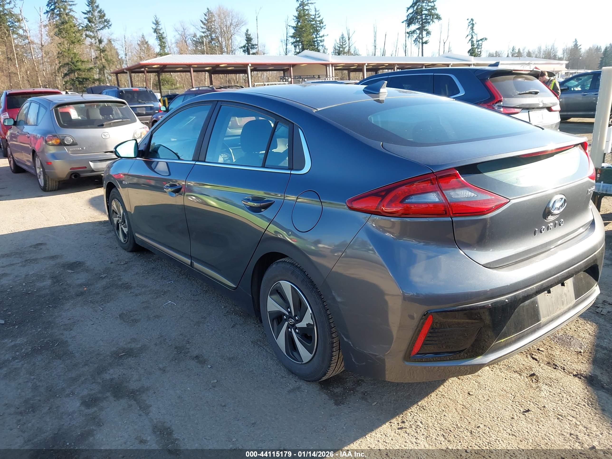 HYUNDAI IONIQ image 6