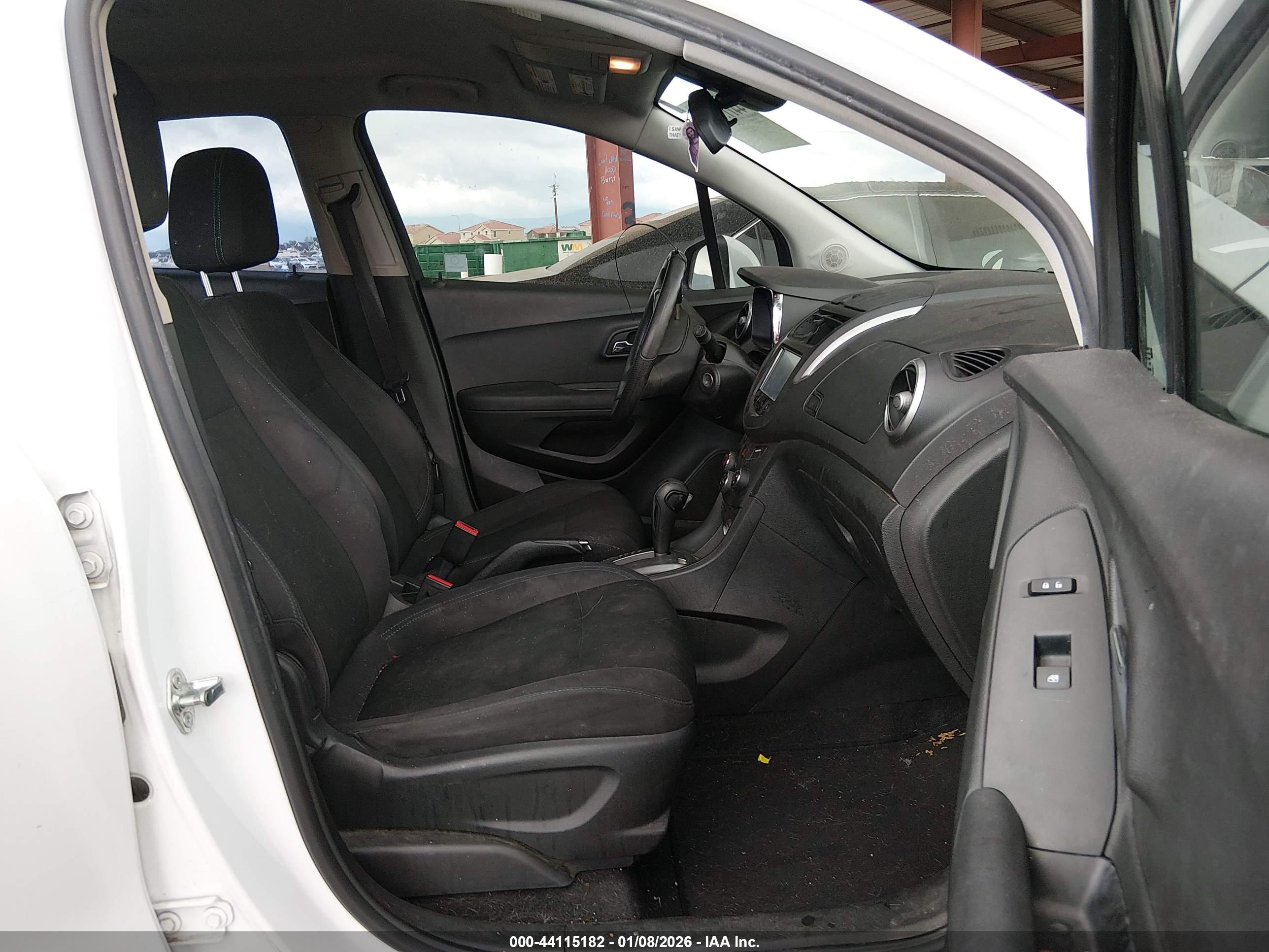 CHEVROLET TRAX image 5