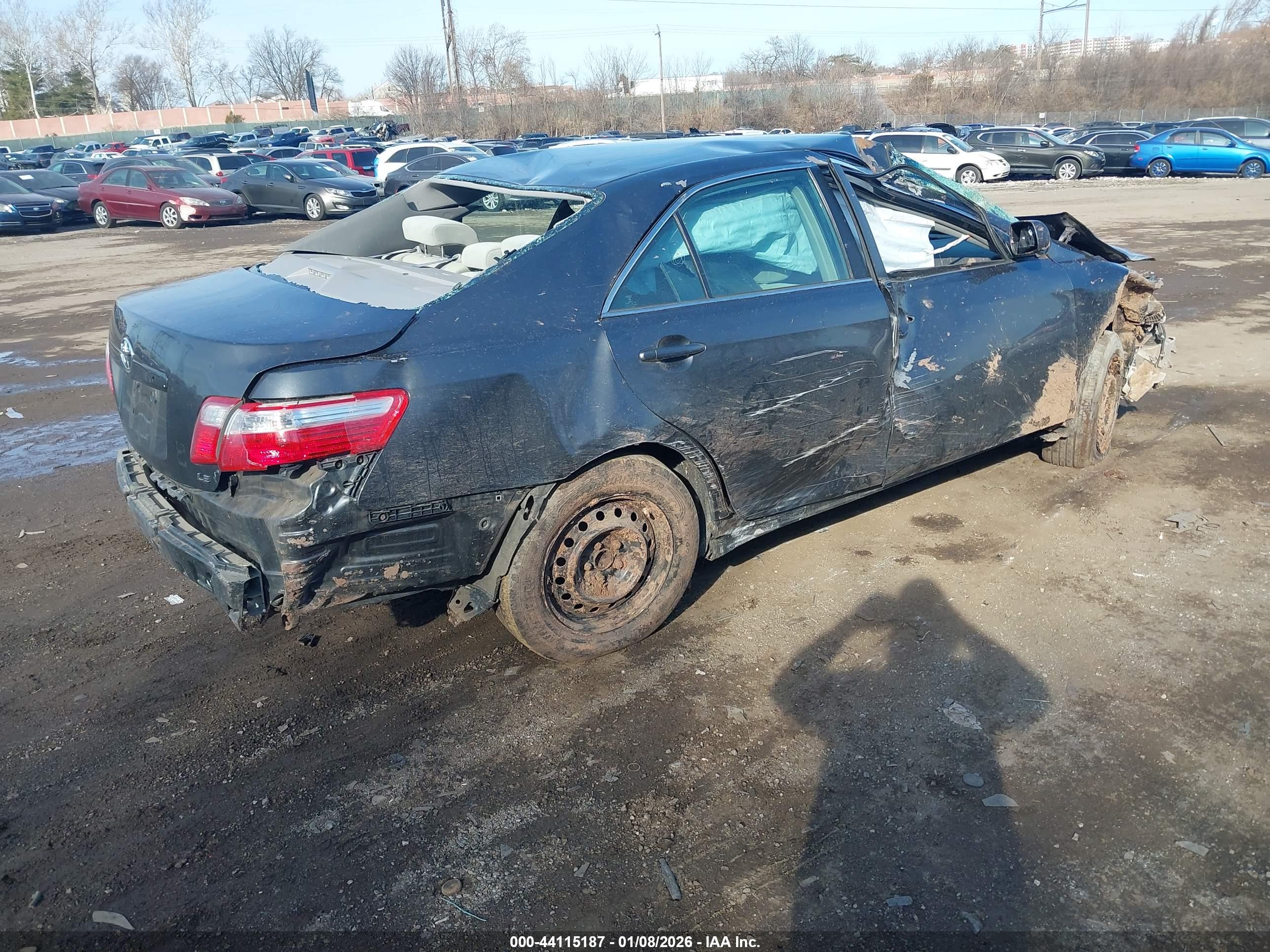 TOYOTA CAMRY image 4