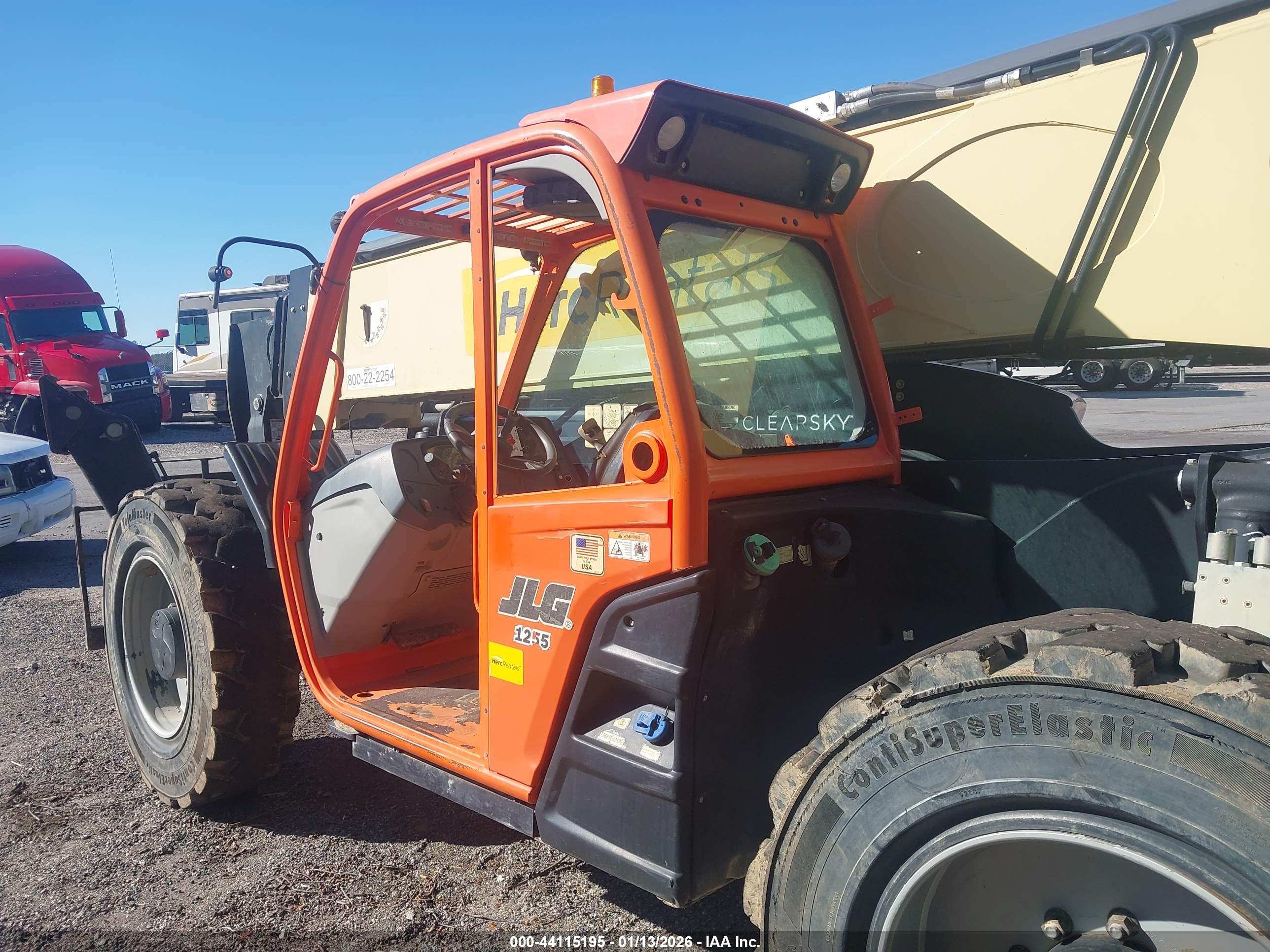JLG 1255 image 3