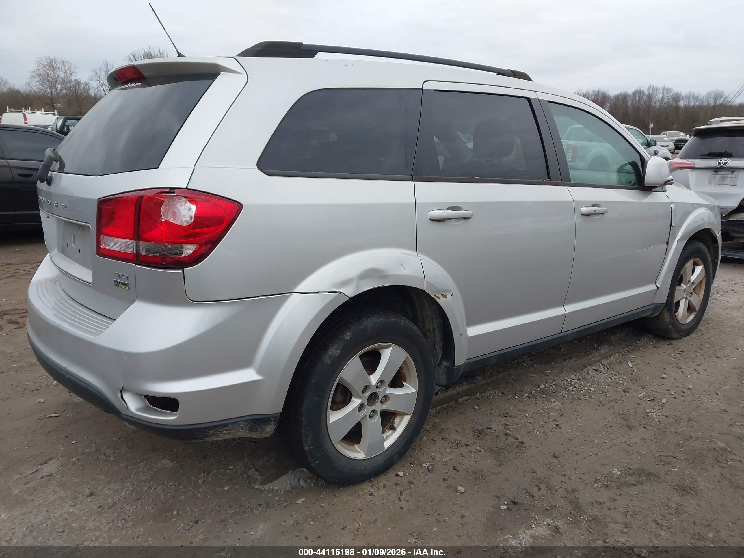 DODGE JOURNEY image 4