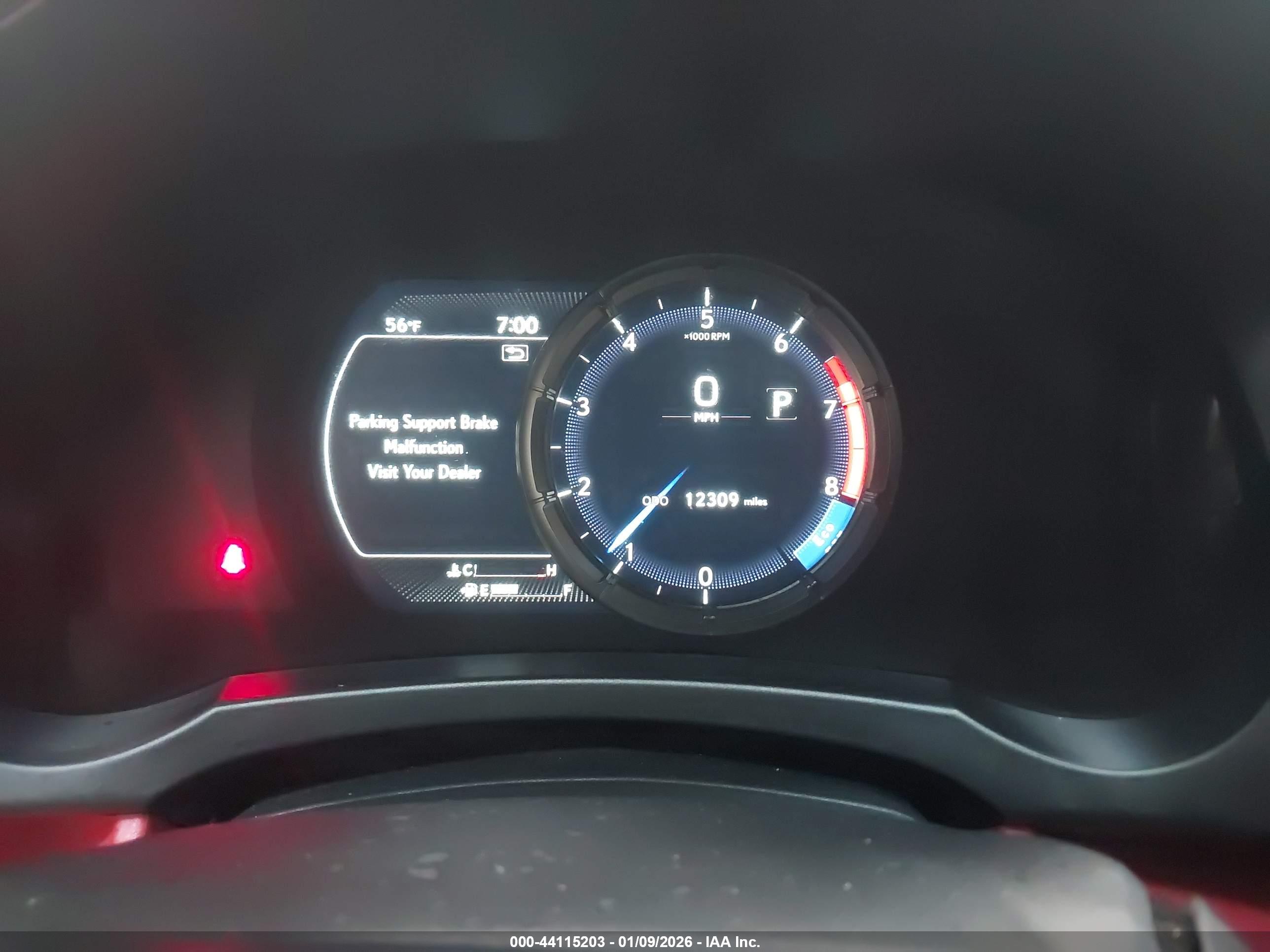 LEXUS IS image 7