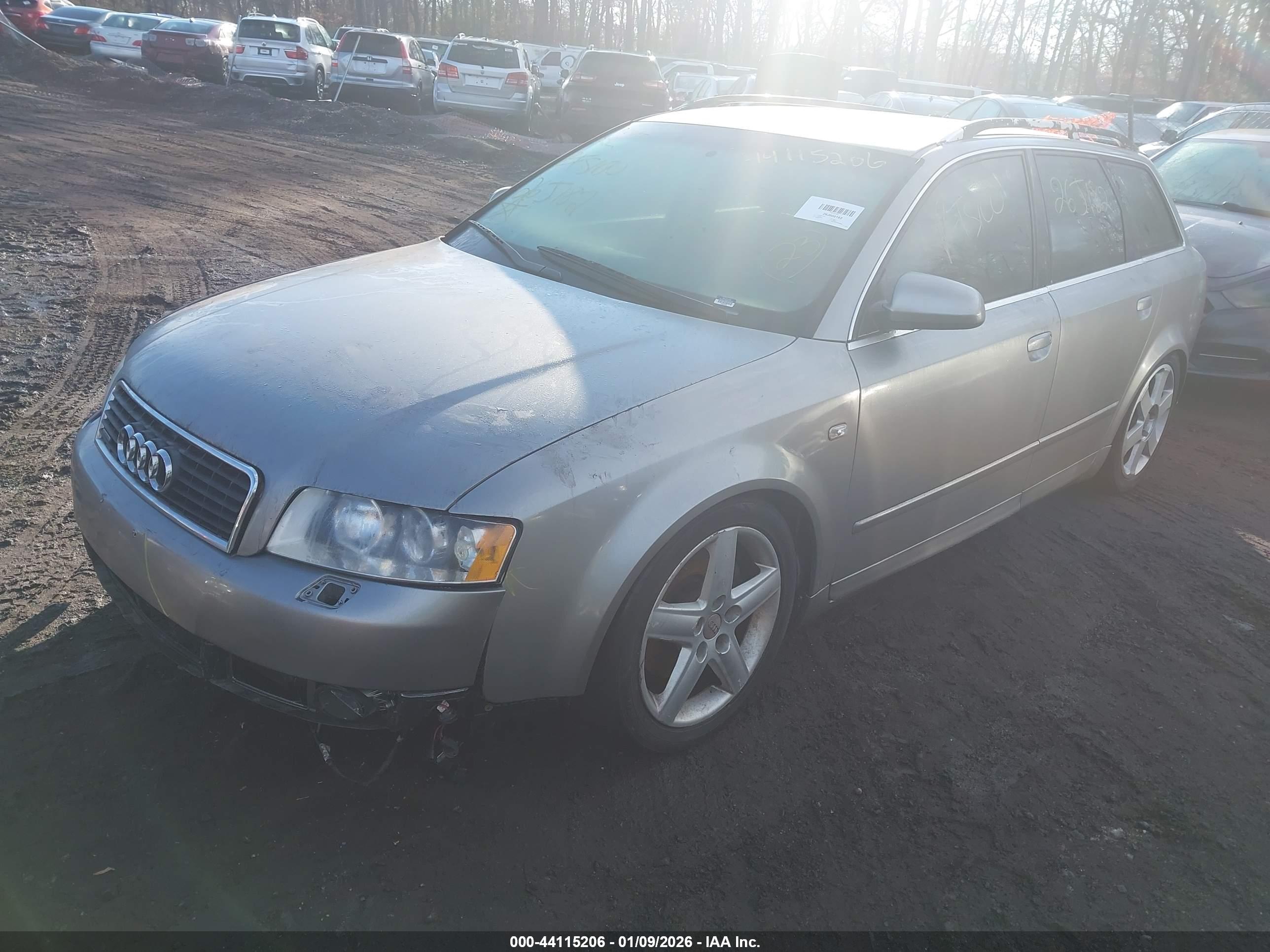 AUDI A4 image 2