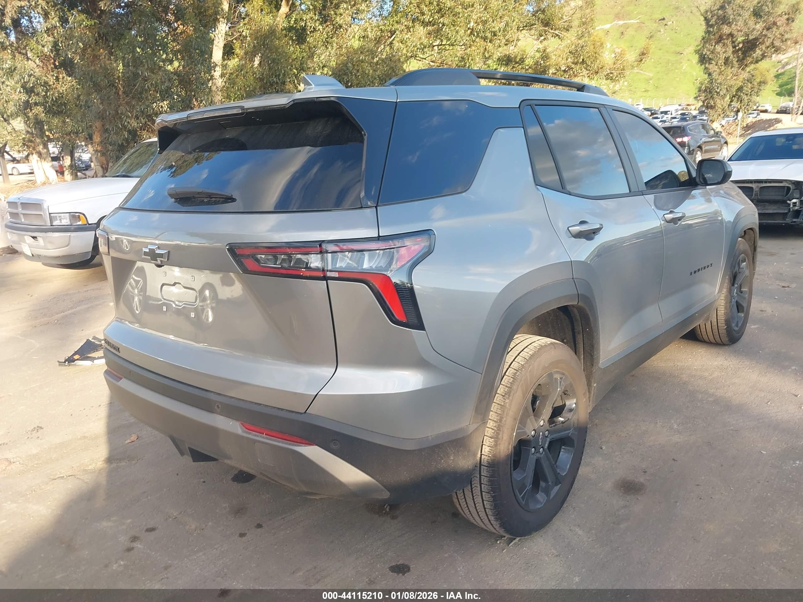 CHEVROLET EQUINOX image 4
