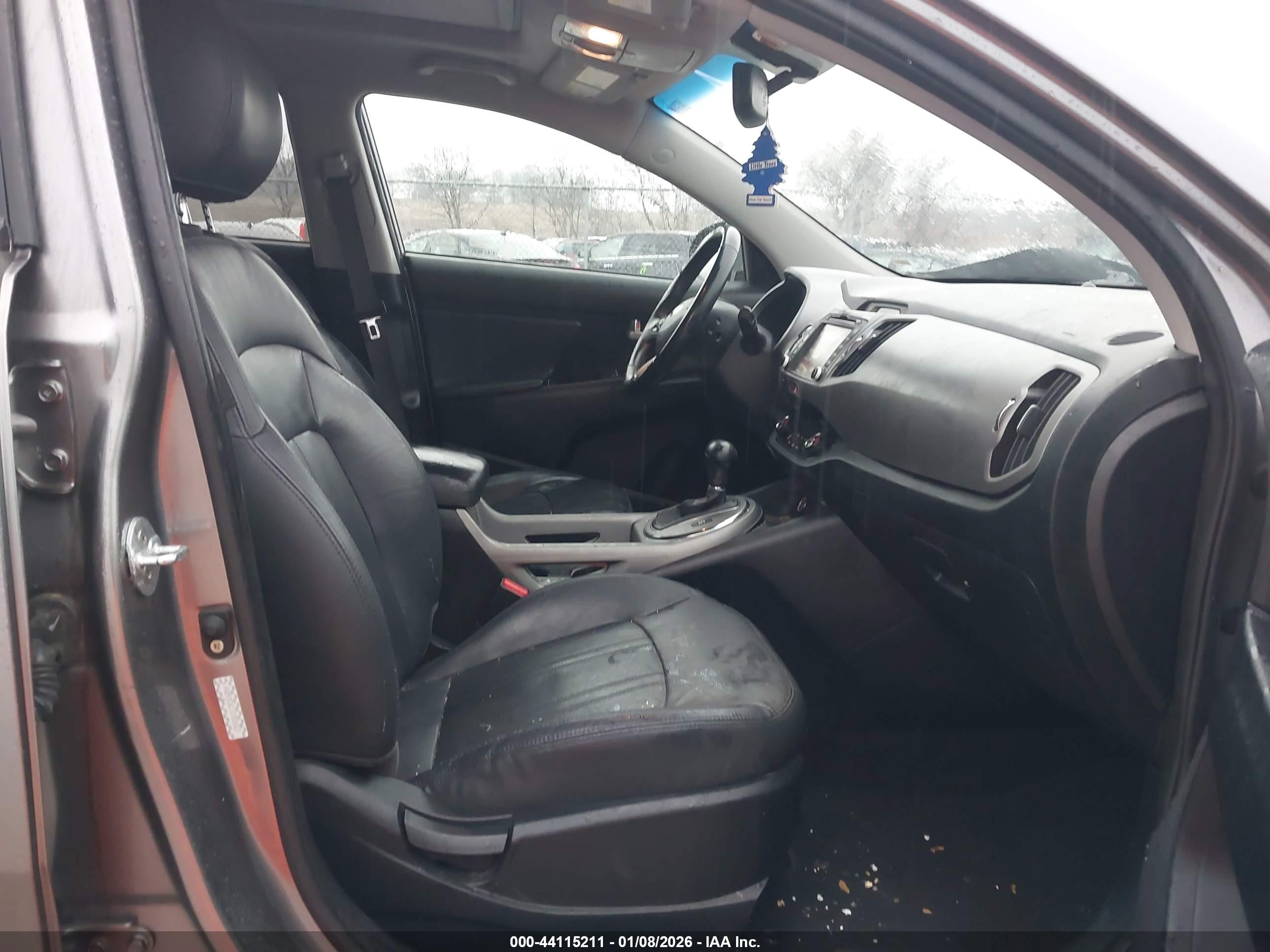 KIA SPORTAGE image 5