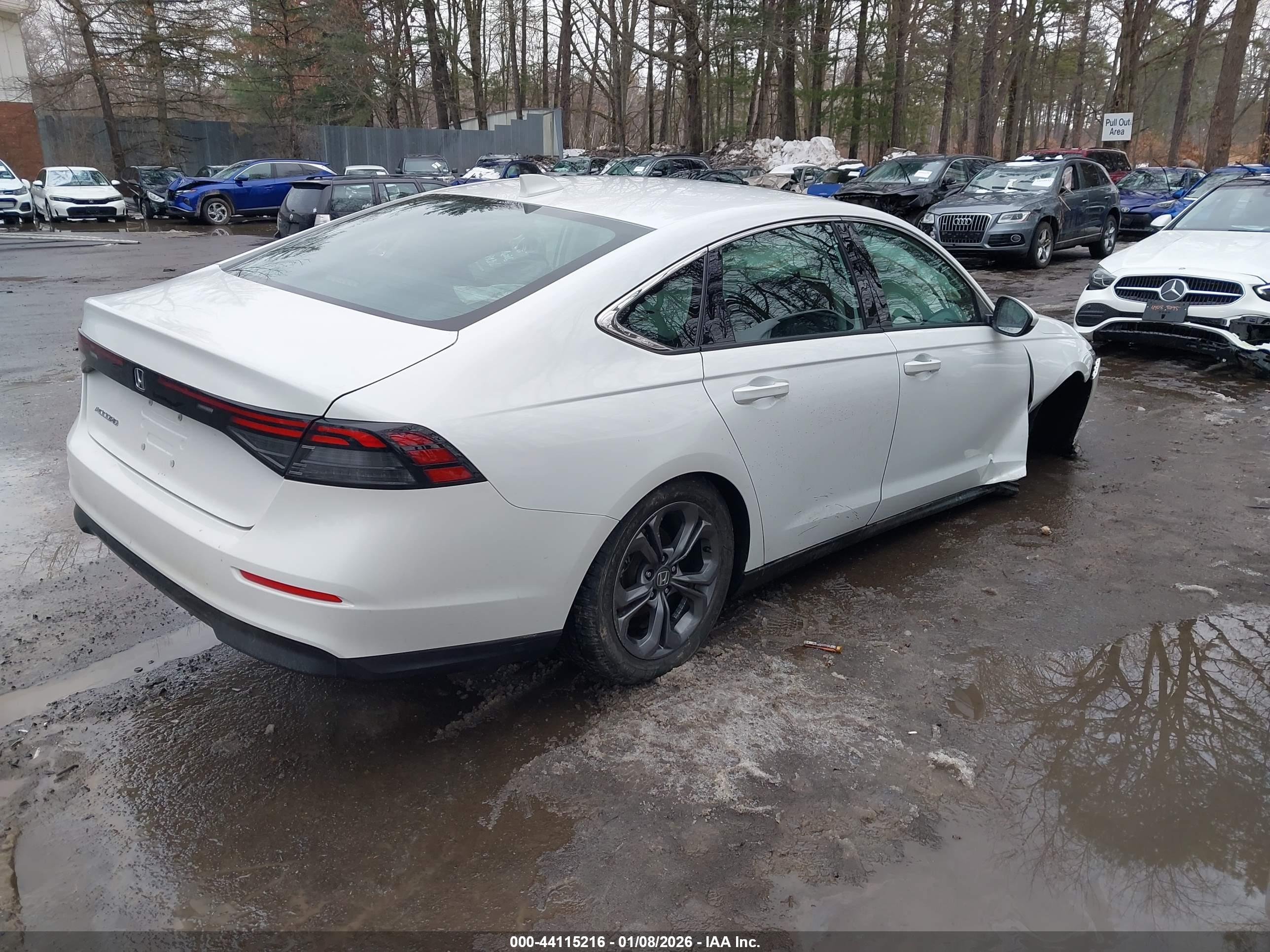 HONDA ACCORD image 4