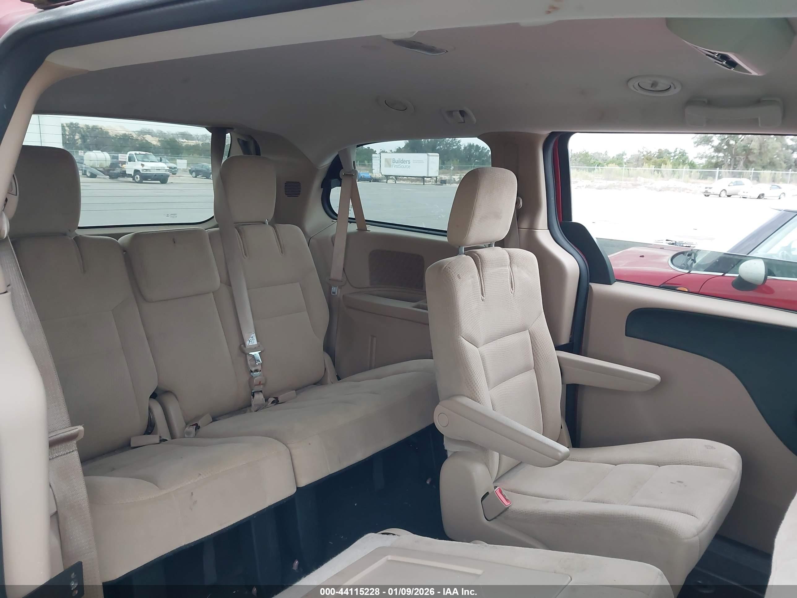 DODGE GRAND image 8