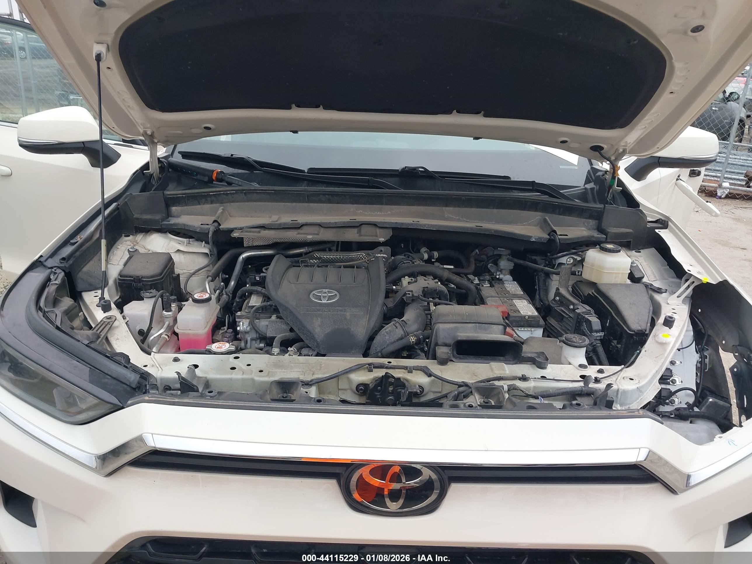 TOYOTA GRAND image 10