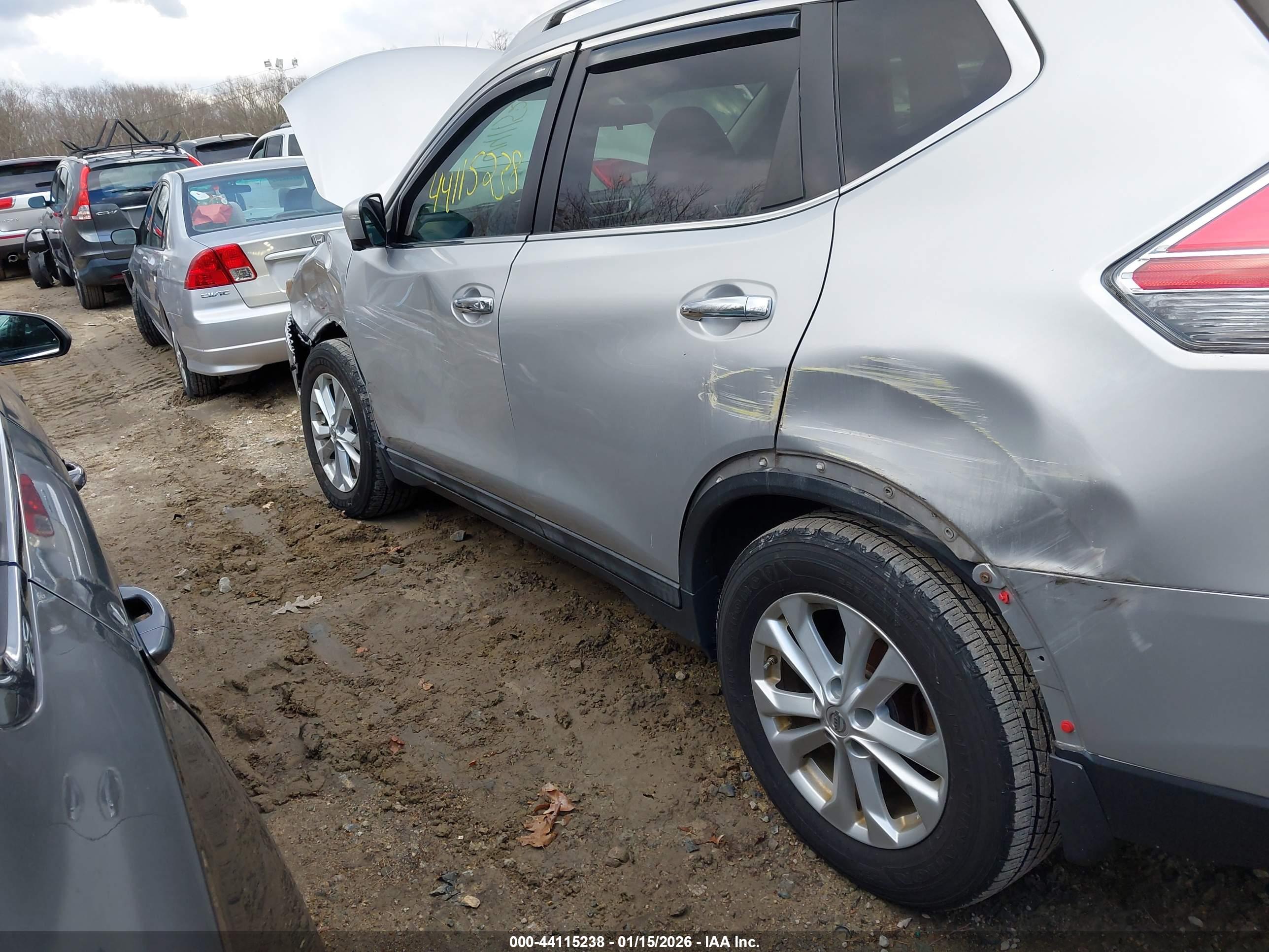 NISSAN ROGUE image 6